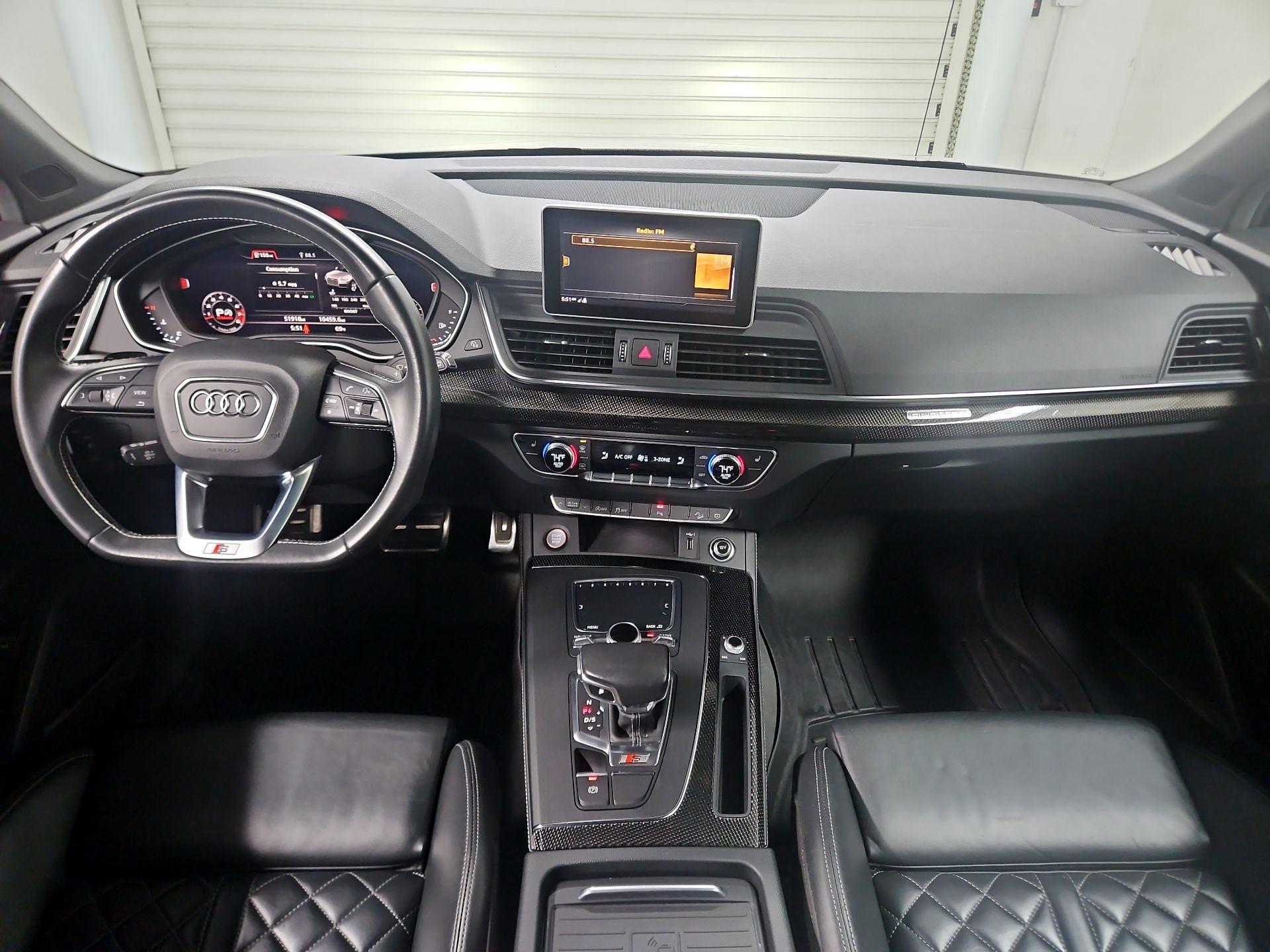 Thumbnail: 2020 Audi SQ5 - 9