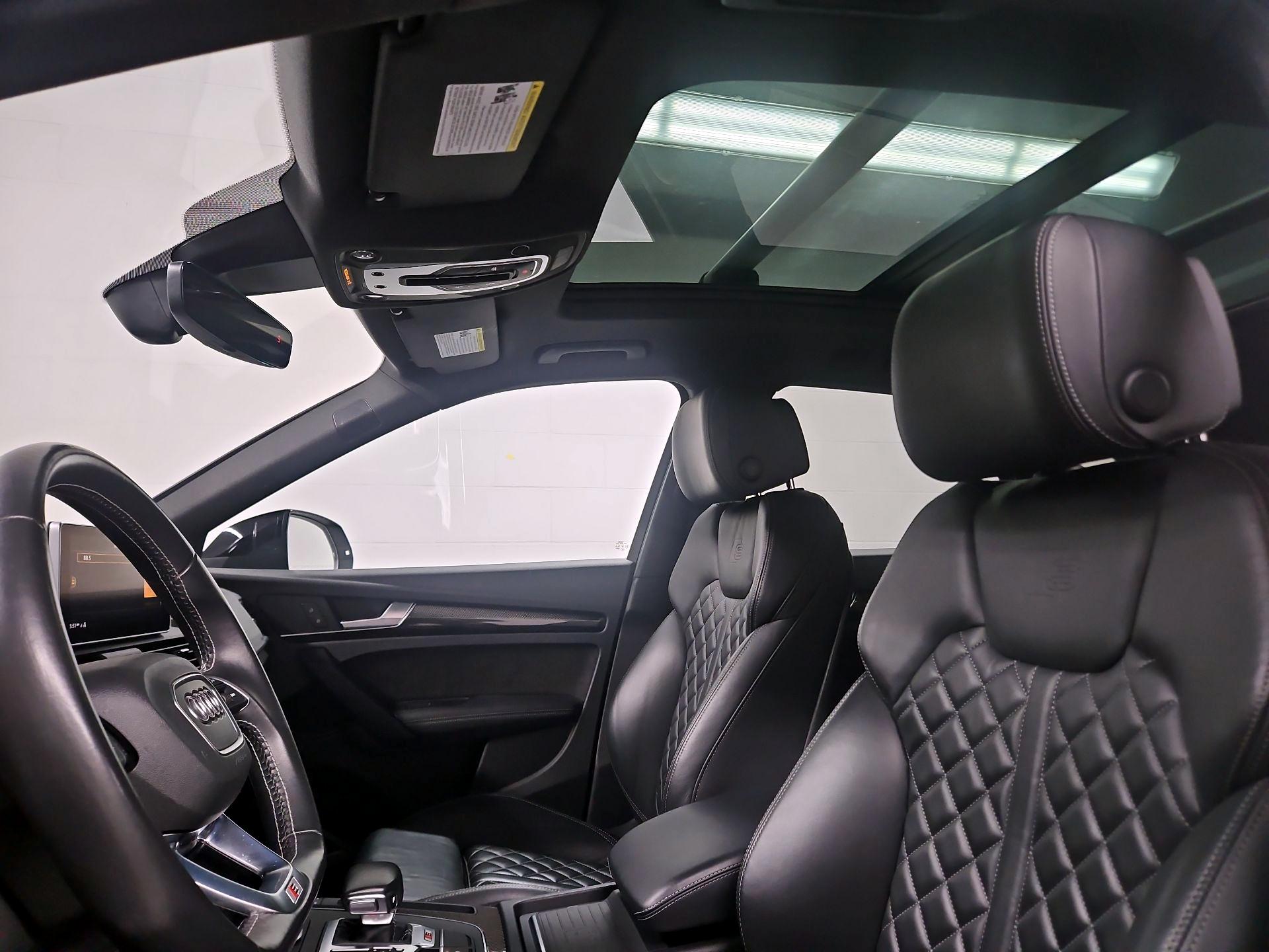 Thumbnail: 2020 Audi SQ5 - 20