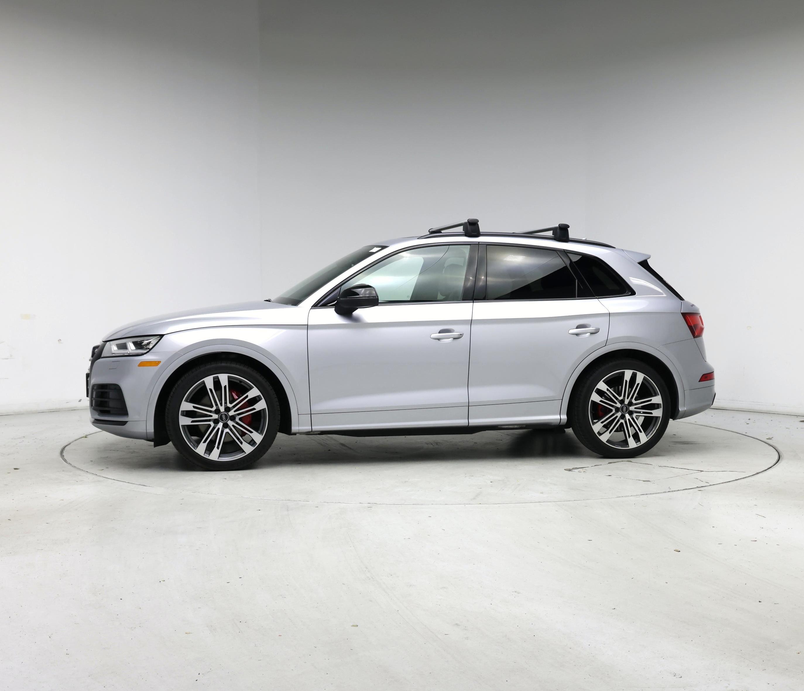 Thumbnail: 2020 Audi SQ5 - 3