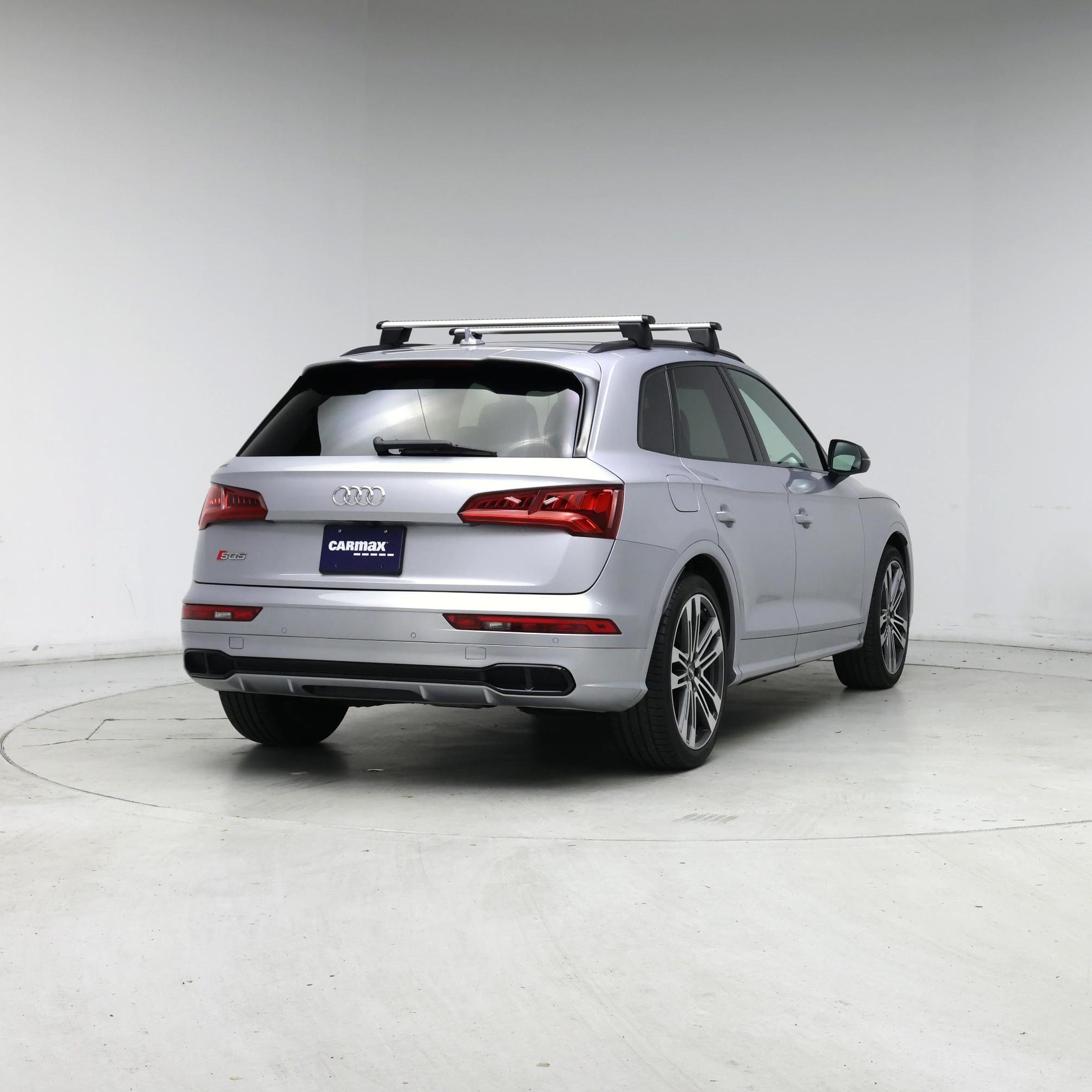 Thumbnail: 2020 Audi SQ5 - 8