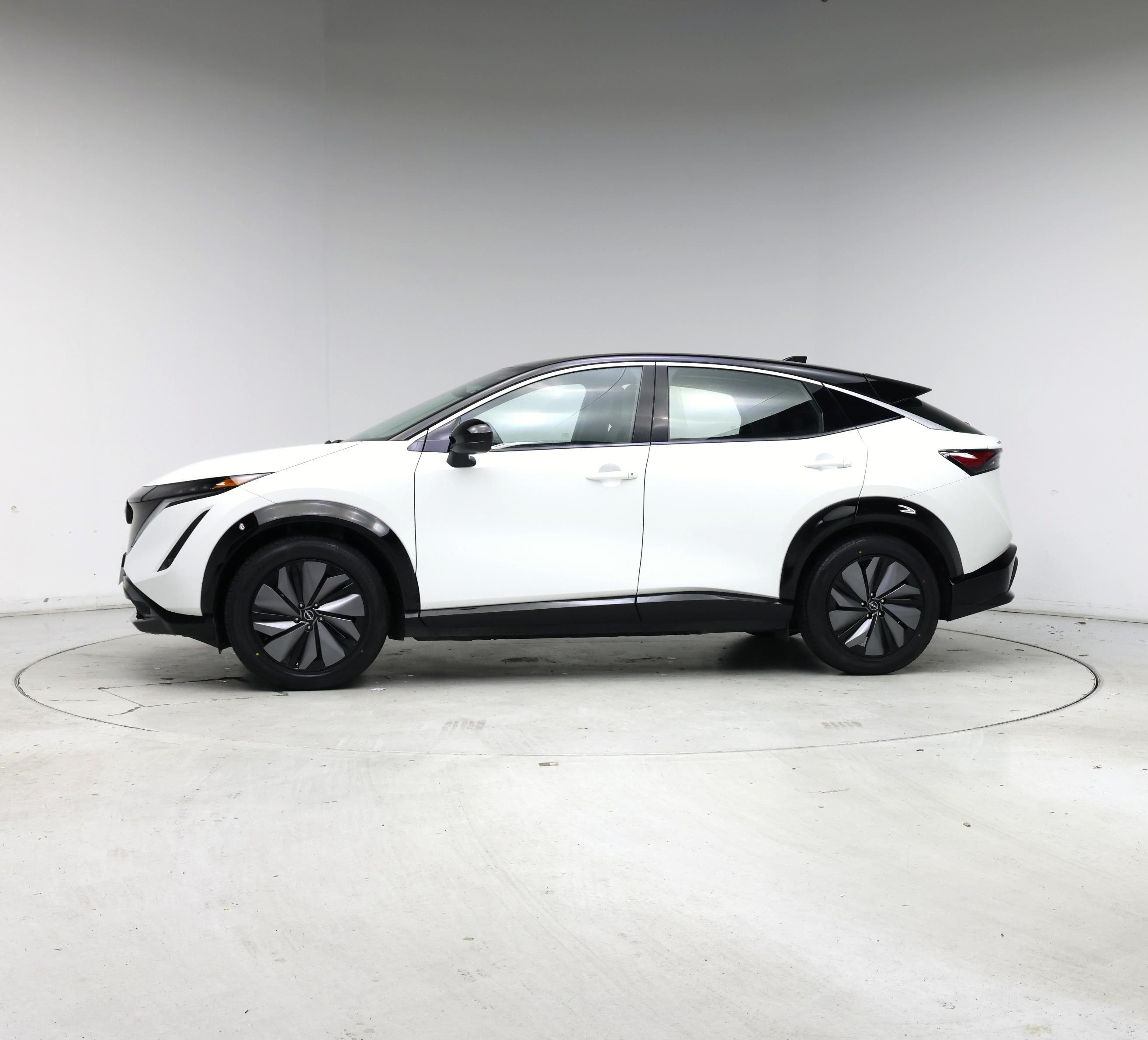 Thumbnail: 2024 Nissan Ariya - 3