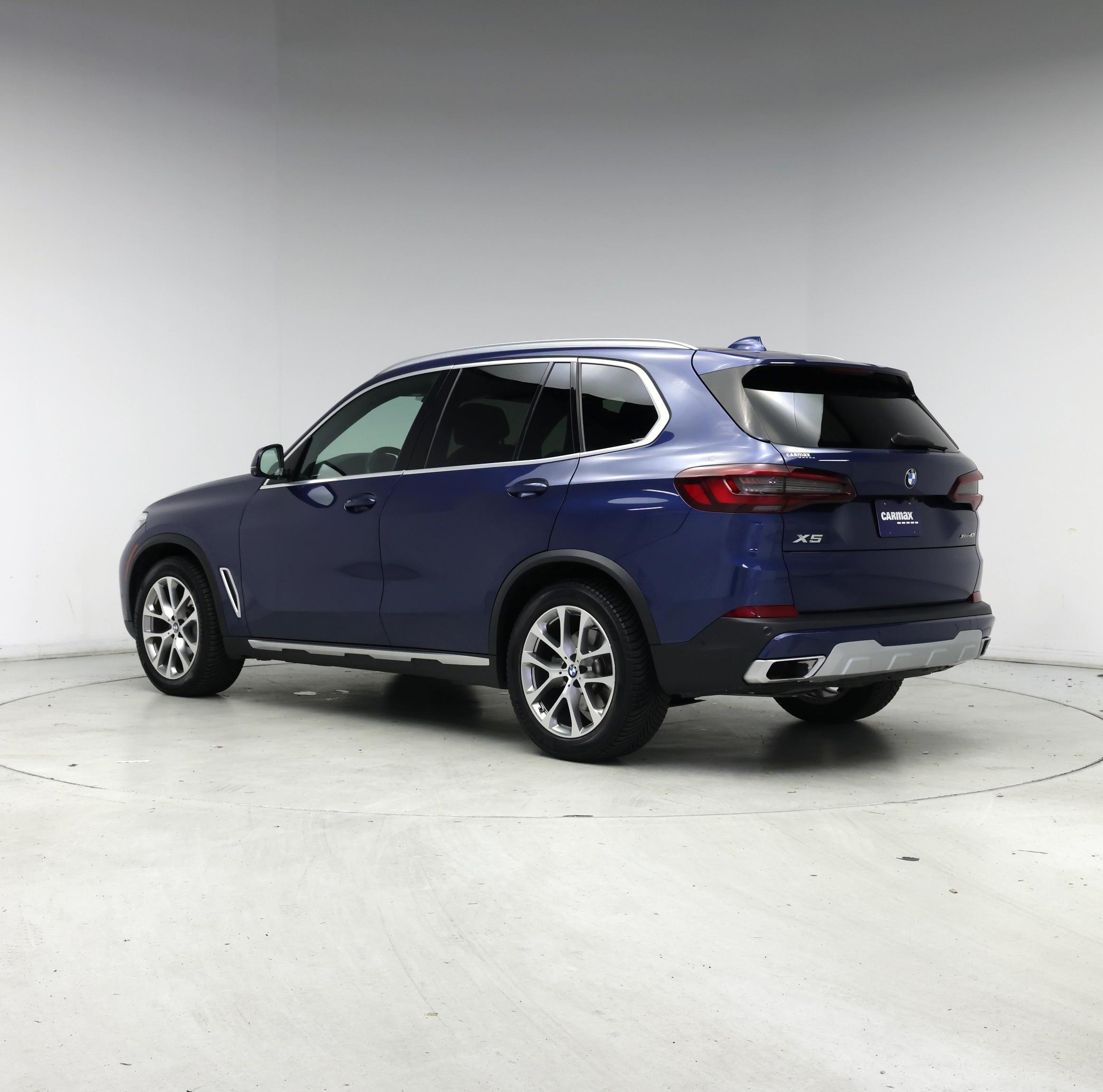 Thumbnail: 2021 BMW X5 - 2