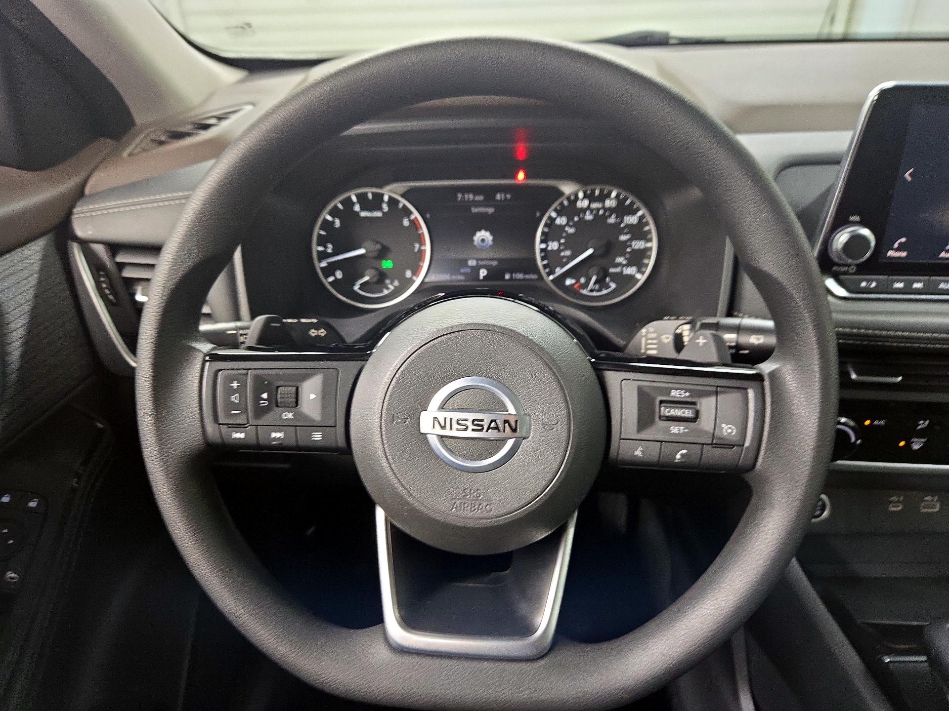 Thumbnail: 2021 Nissan Rogue - 10