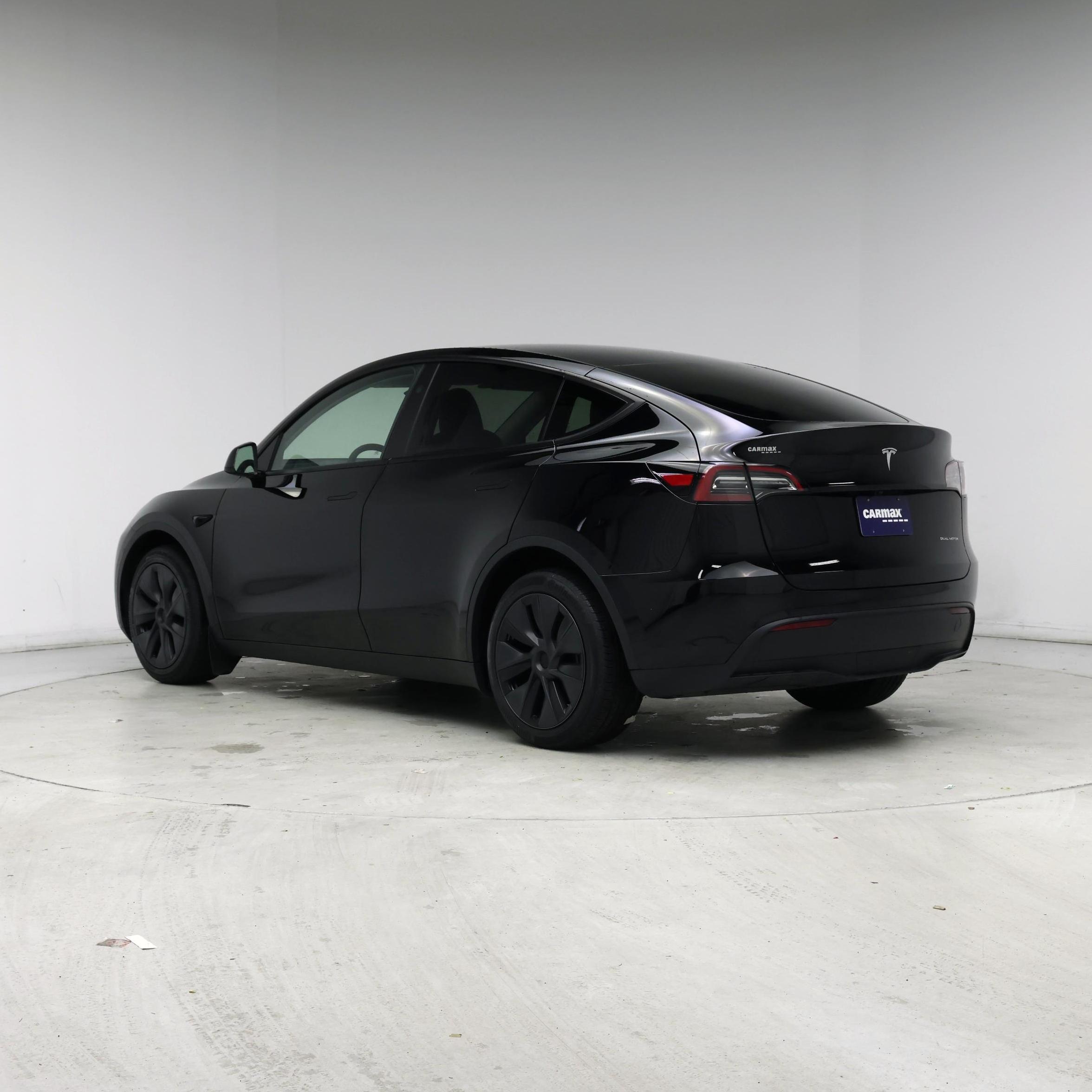 Thumbnail: 2025 Tesla Model Y - 2