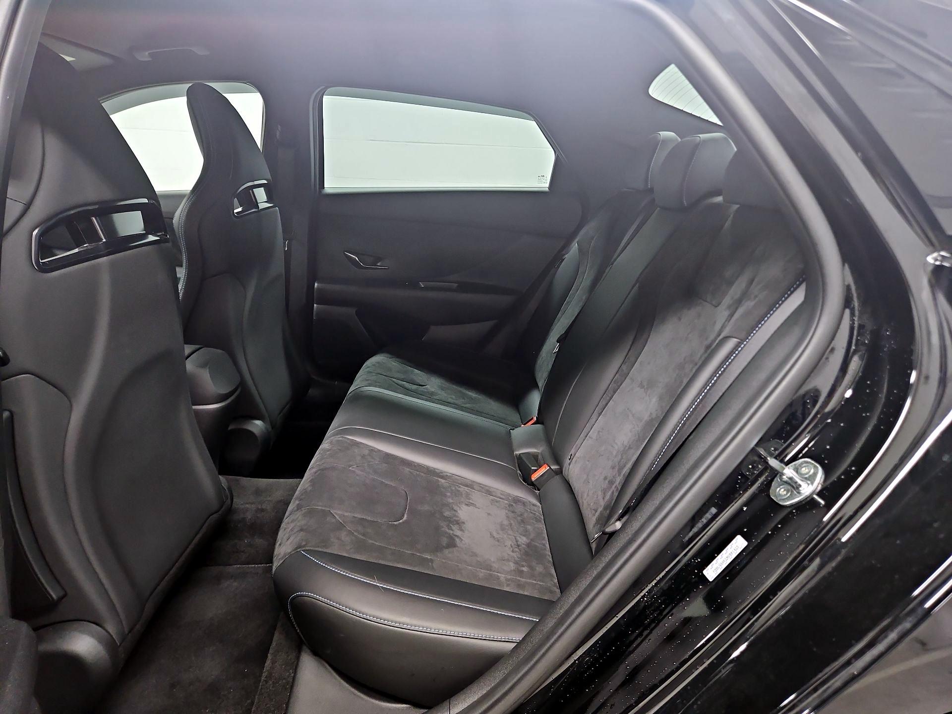 Thumbnail: 2022 Hyundai Elantra - 20