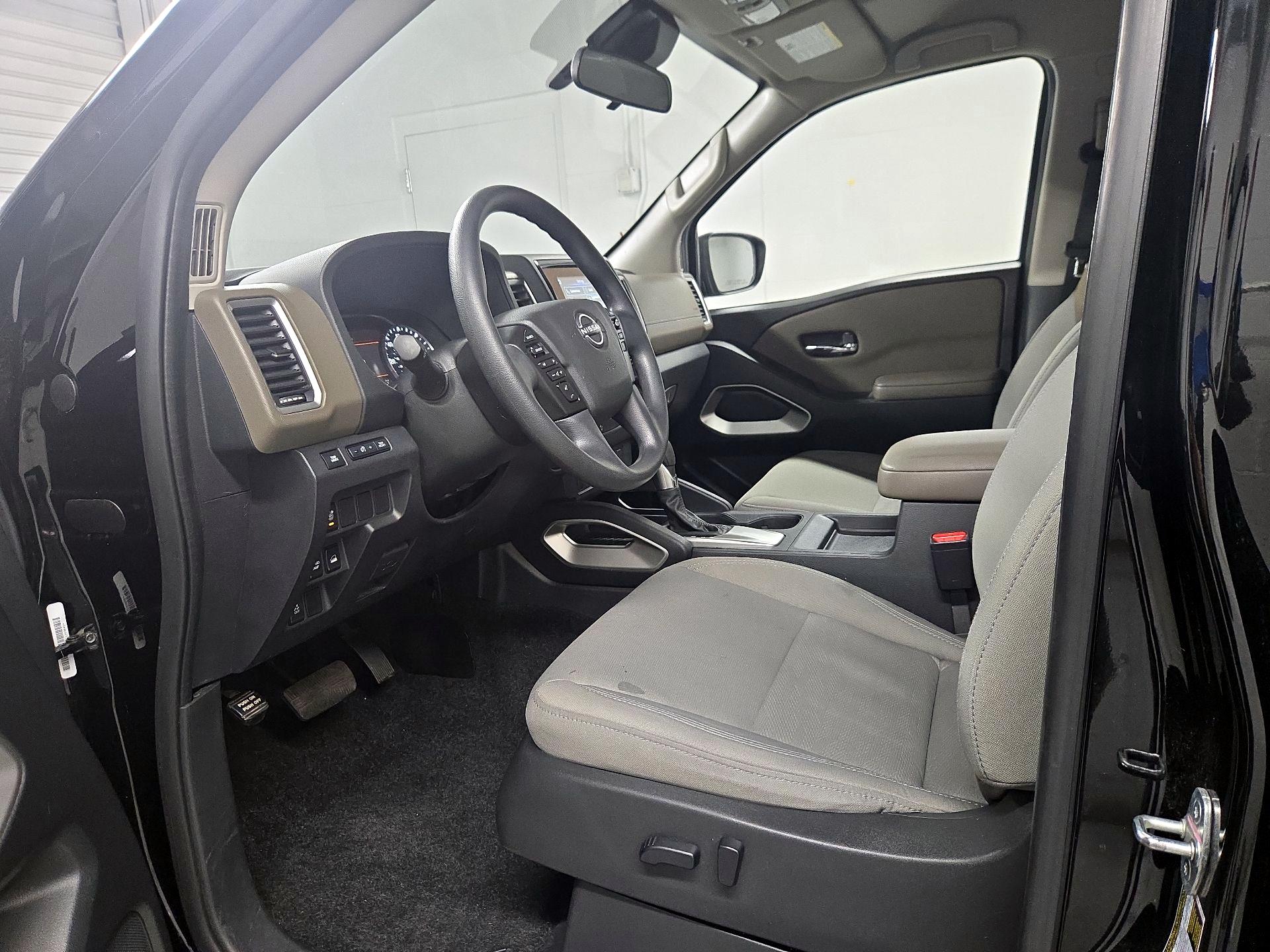 Thumbnail: 2022 Nissan Frontier - 11