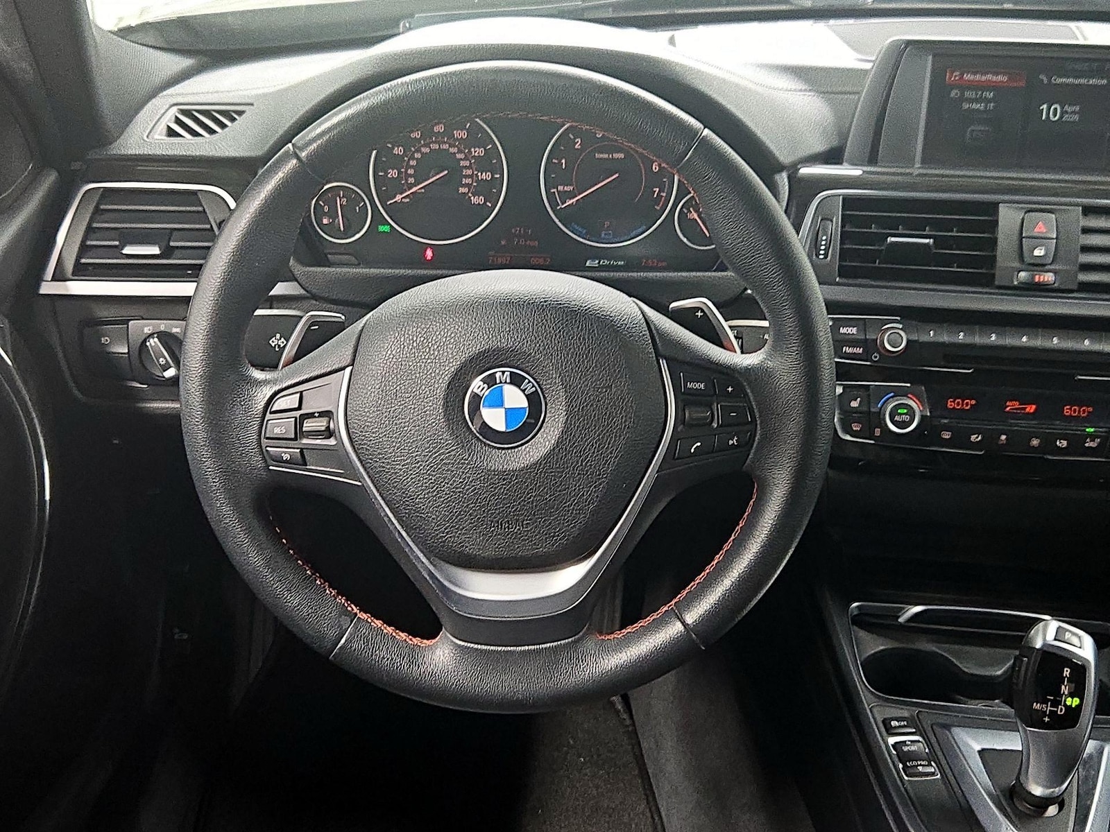 2018 BMW 3 Series 330e - Photo 11