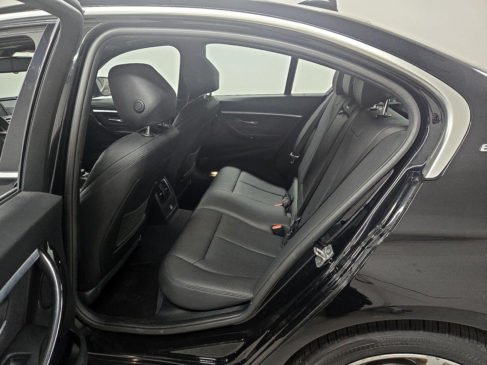 2018 BMW 3 Series 330e - Photo 20