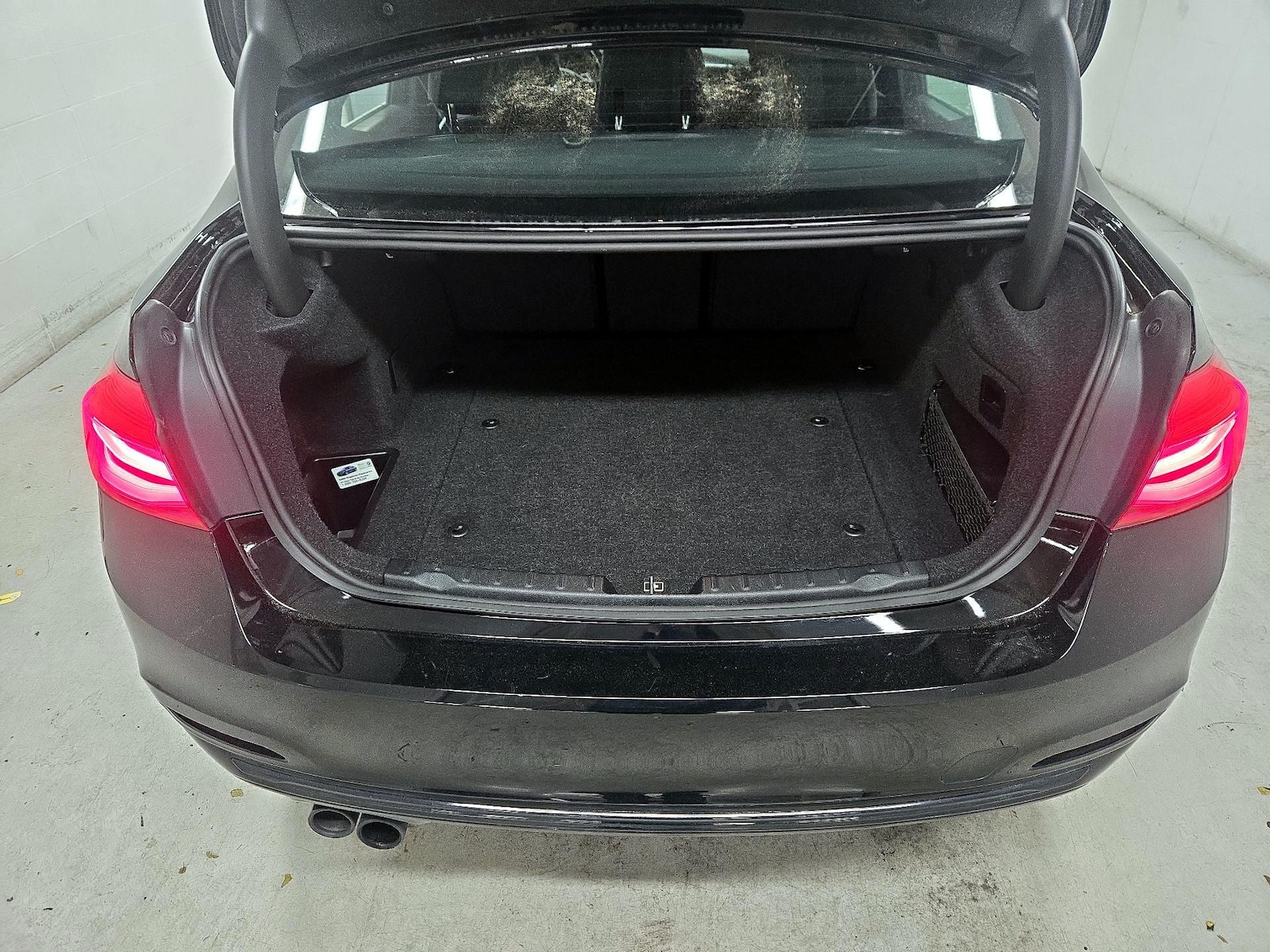 2018 BMW 3 Series 330e - Photo 21