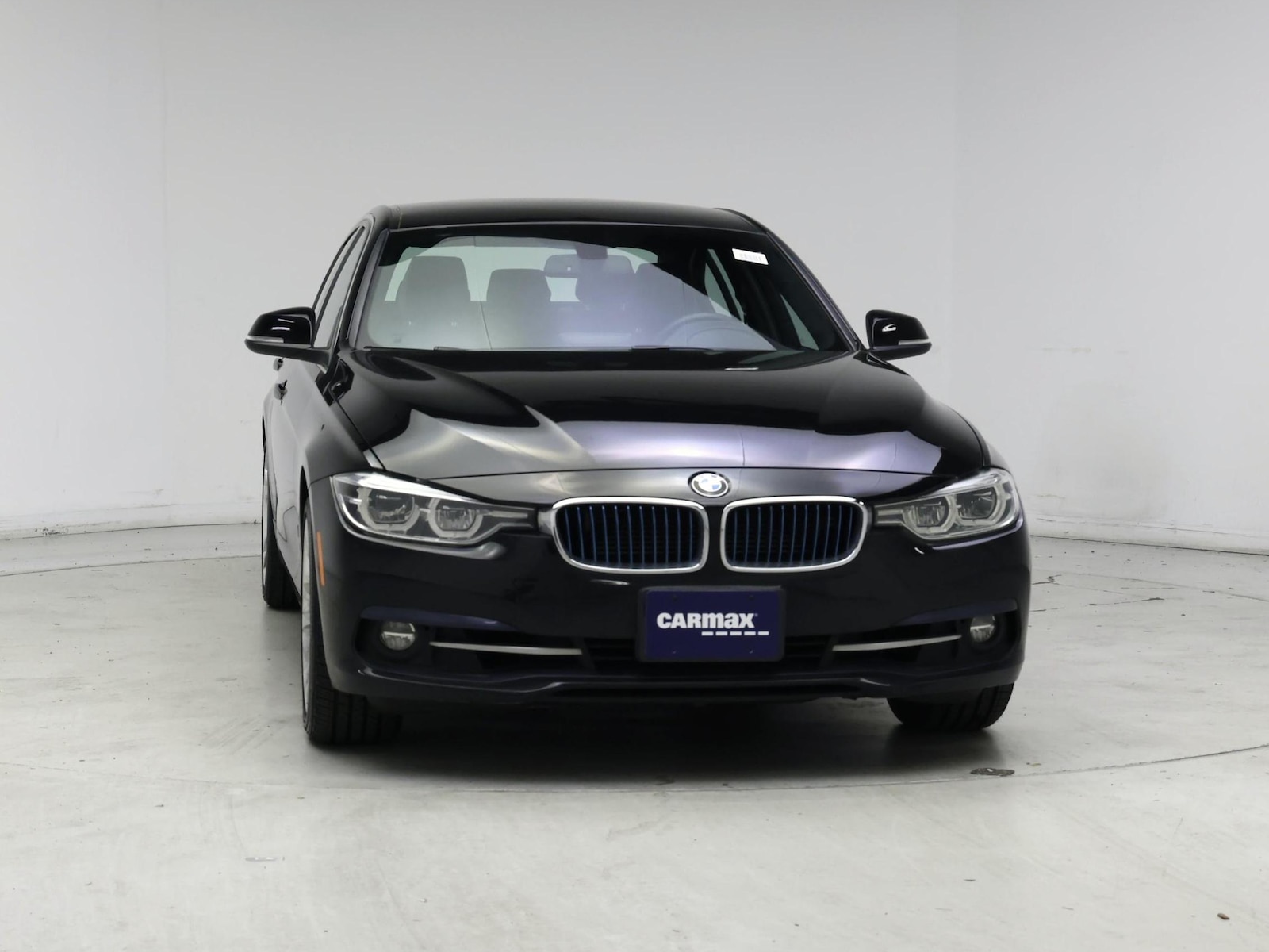 2018 BMW 3 Series 330e - Photo 6