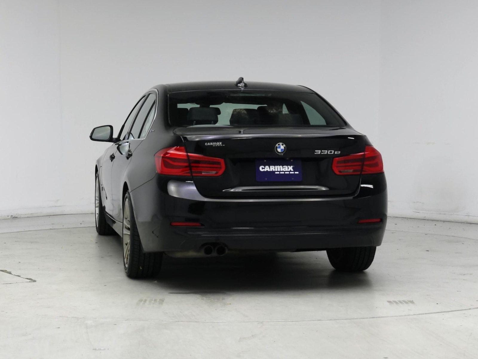 2018 BMW 3 Series 330e - Photo 7