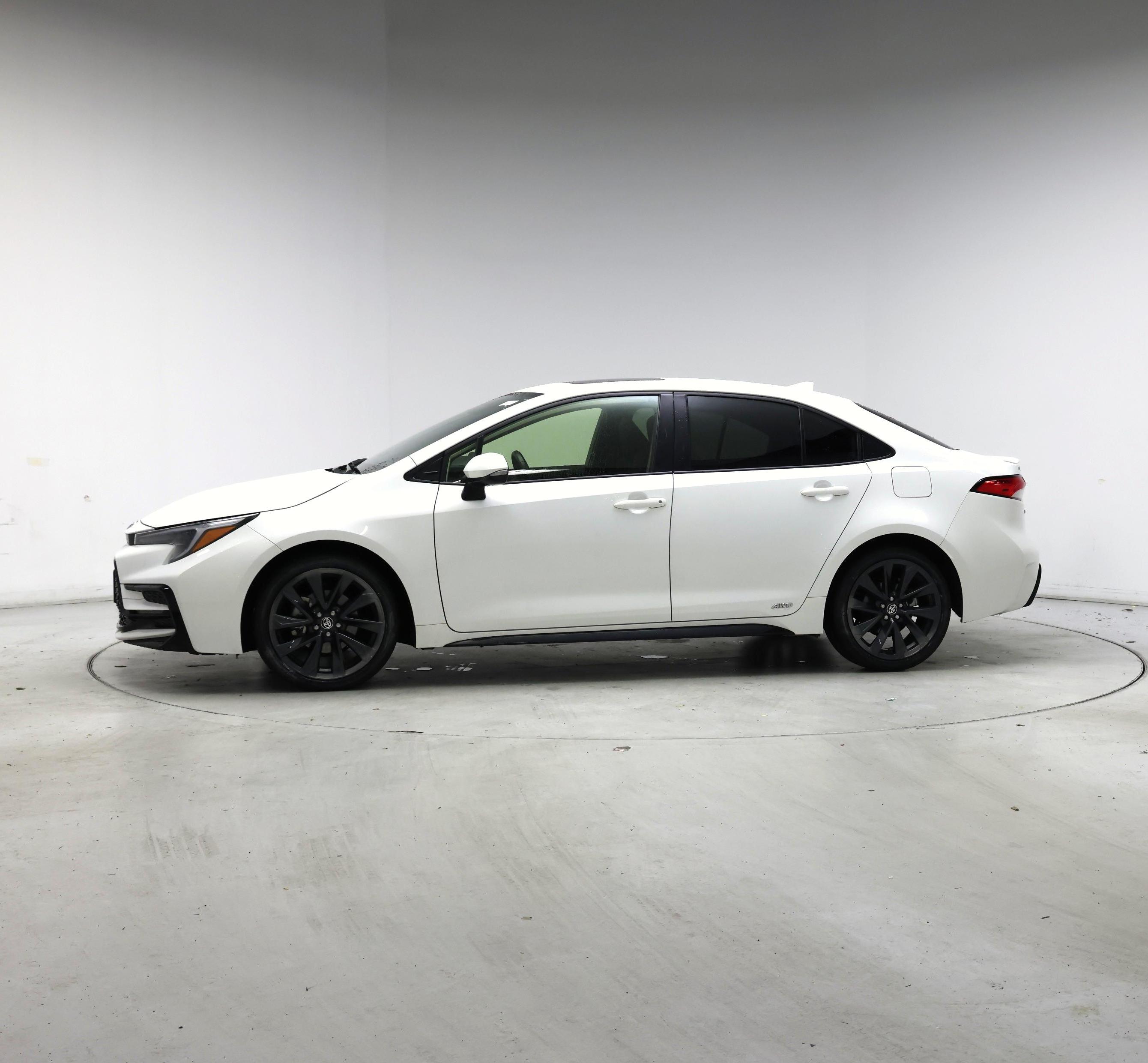 Thumbnail: 2024 Toyota Corolla - 3