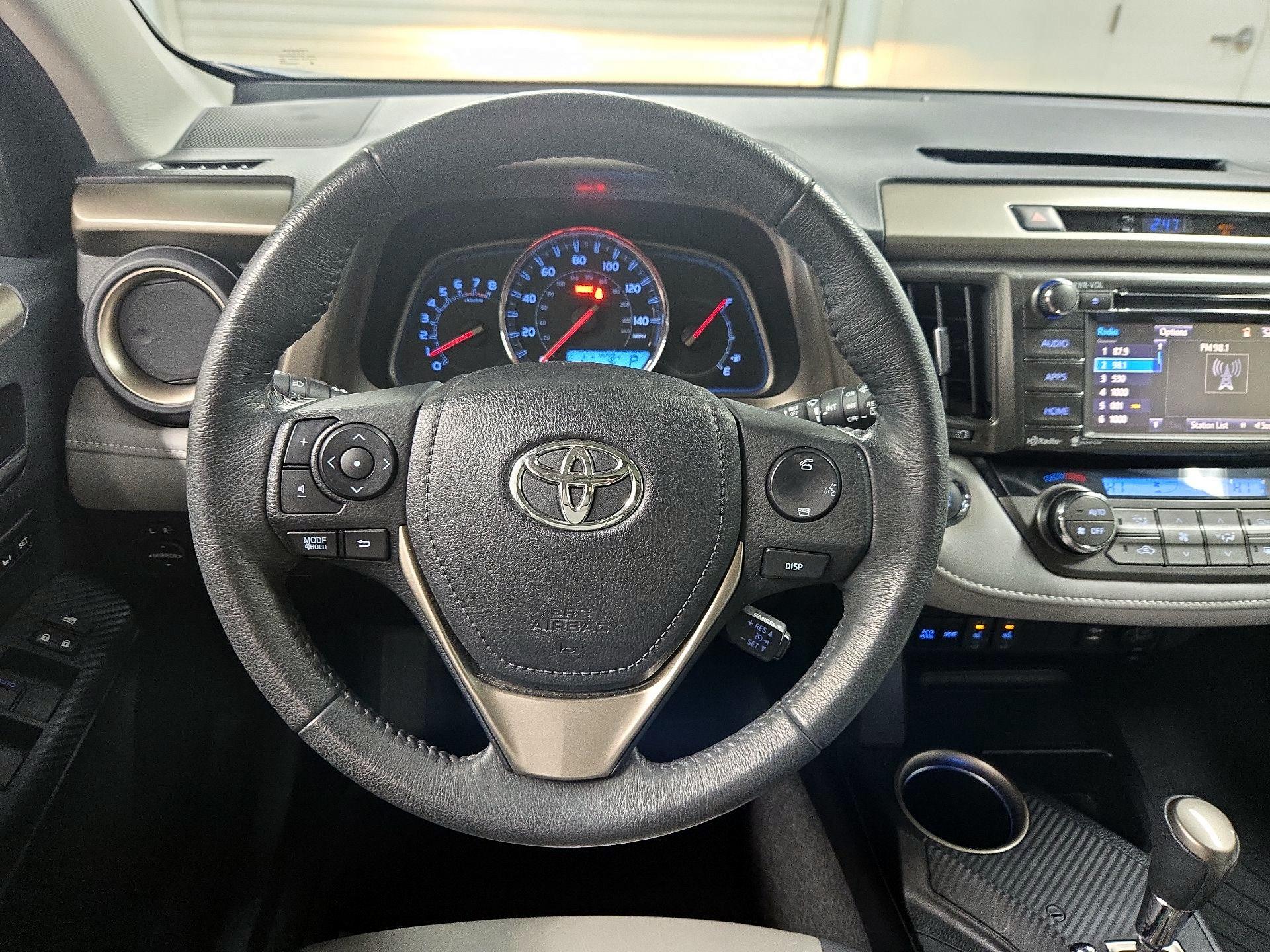 Thumbnail: 2014 Toyota RAV4 - 10