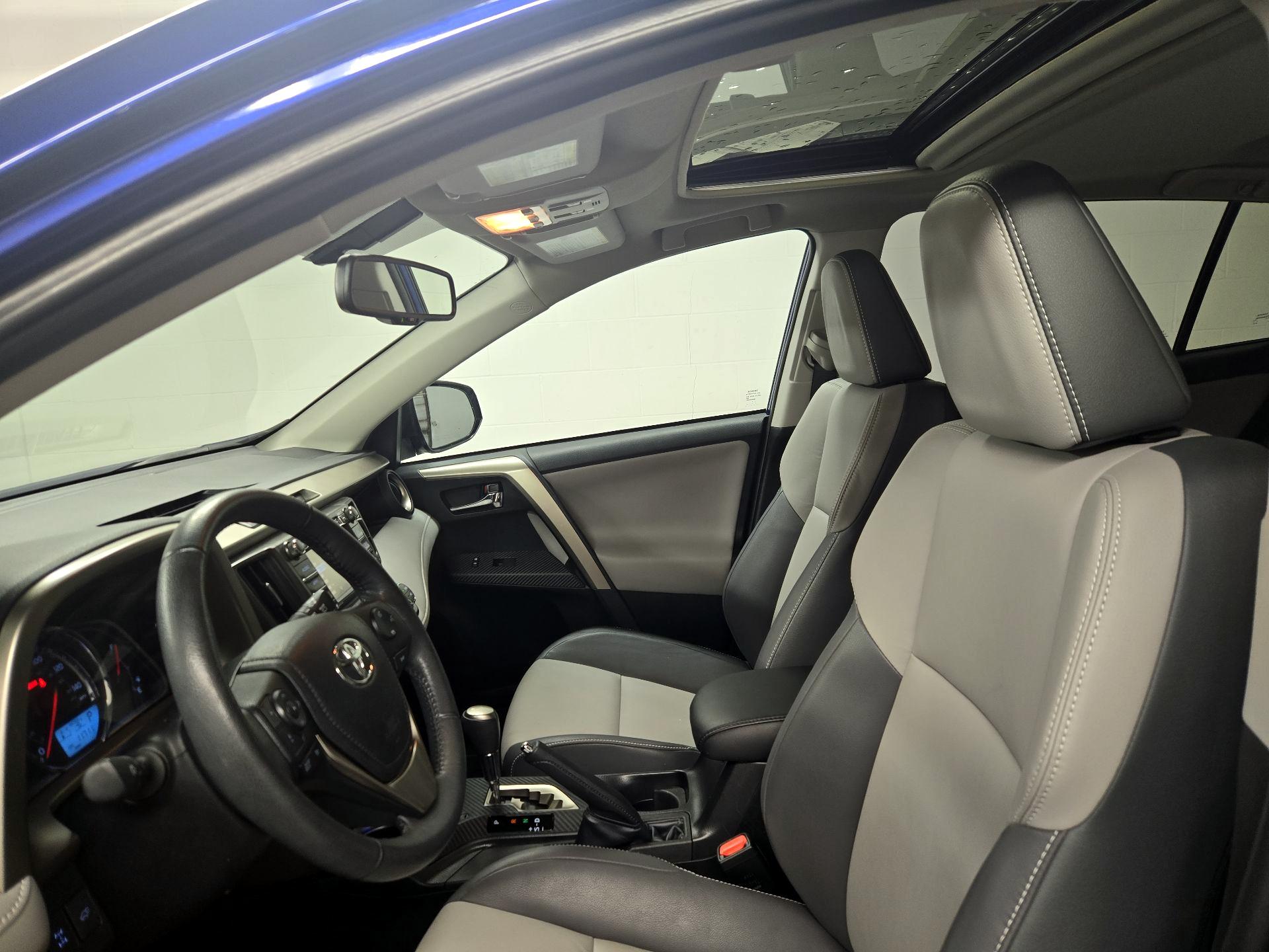 Thumbnail: 2014 Toyota RAV4 - 19