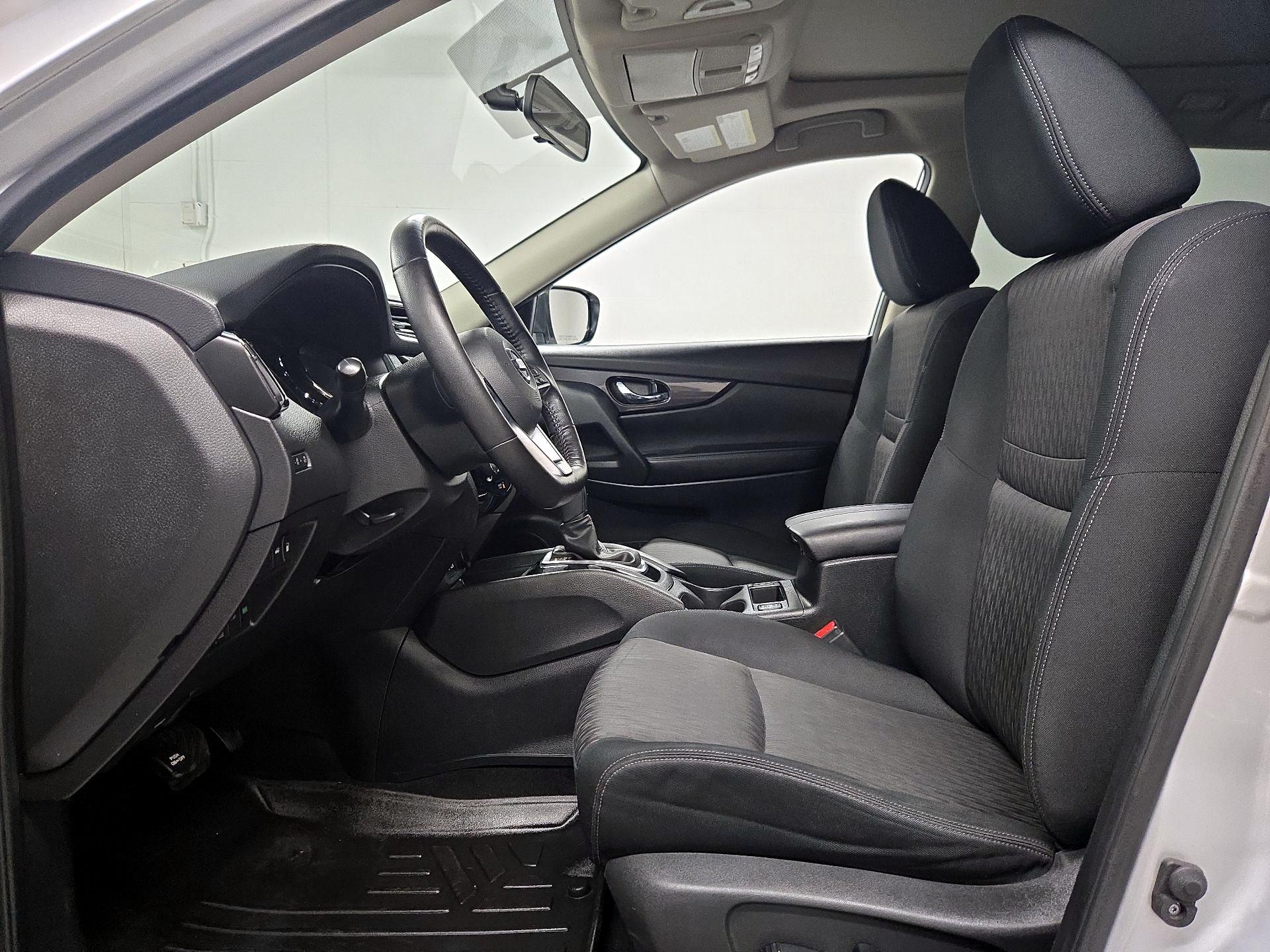 Thumbnail: 2018 Nissan Rogue - 11