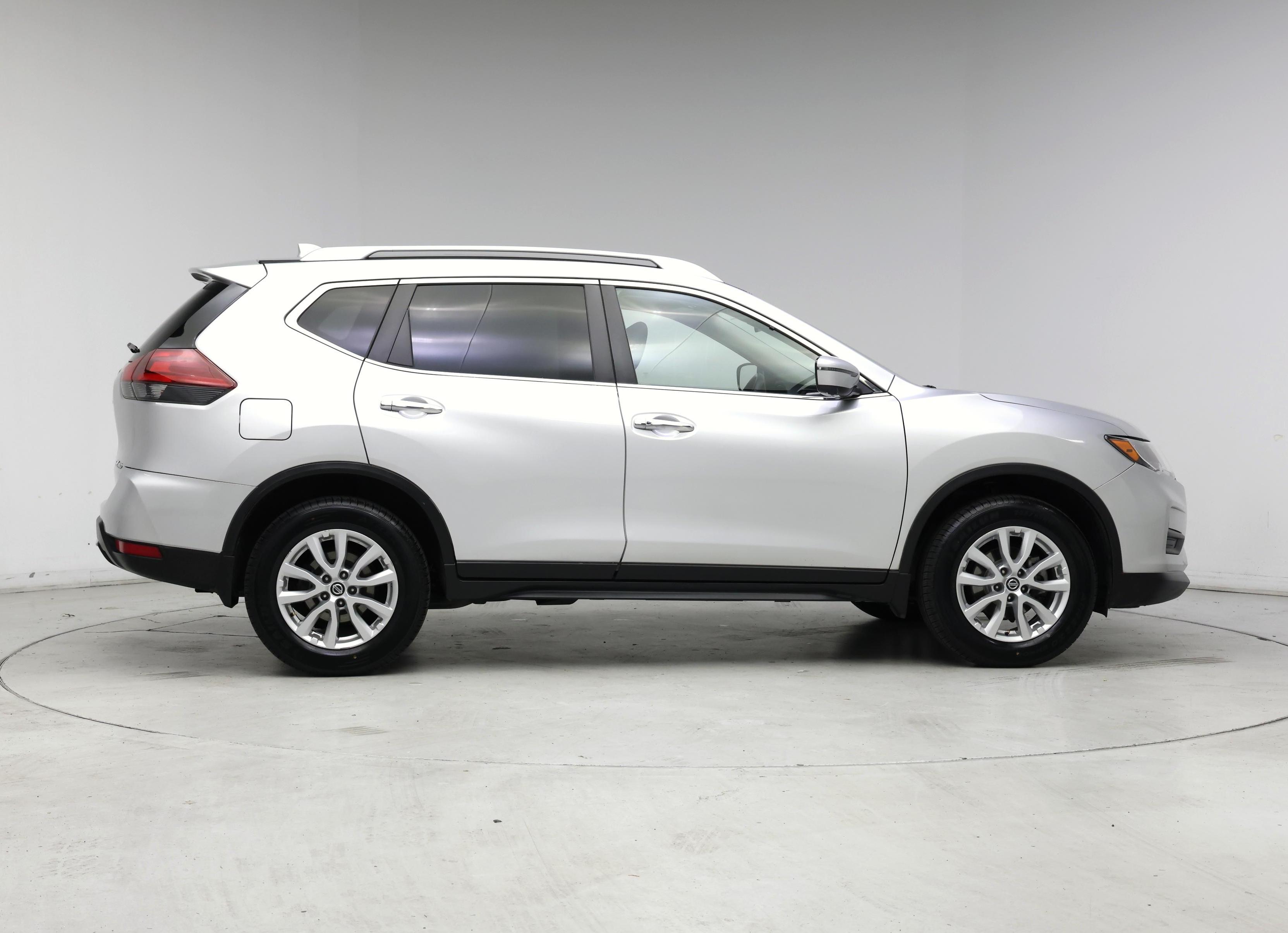 Thumbnail: 2018 Nissan Rogue - 7