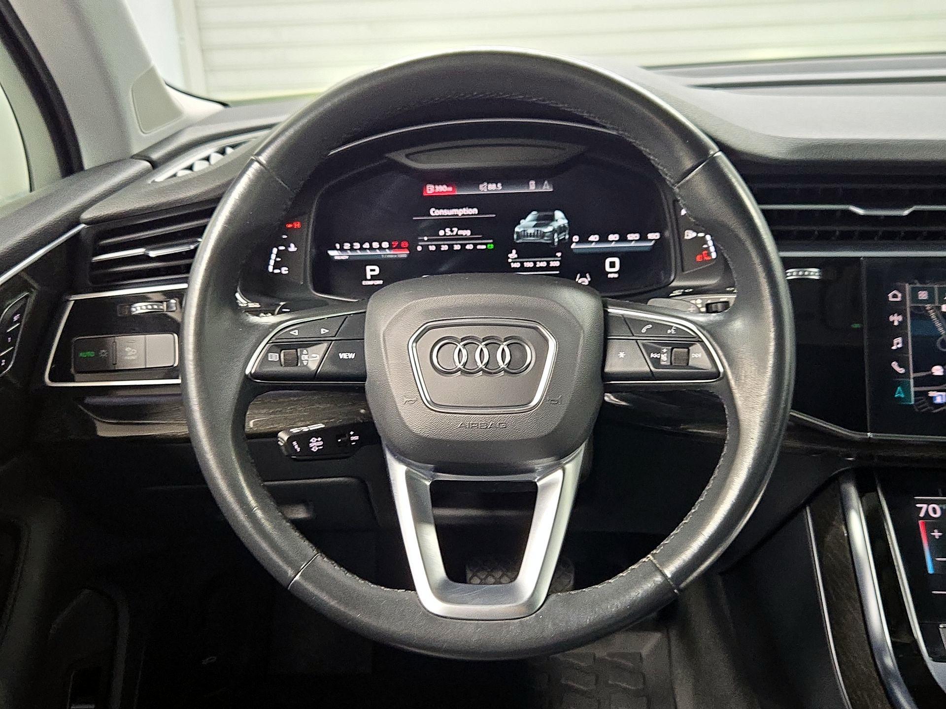 Thumbnail: 2022 Audi Q7 - 10