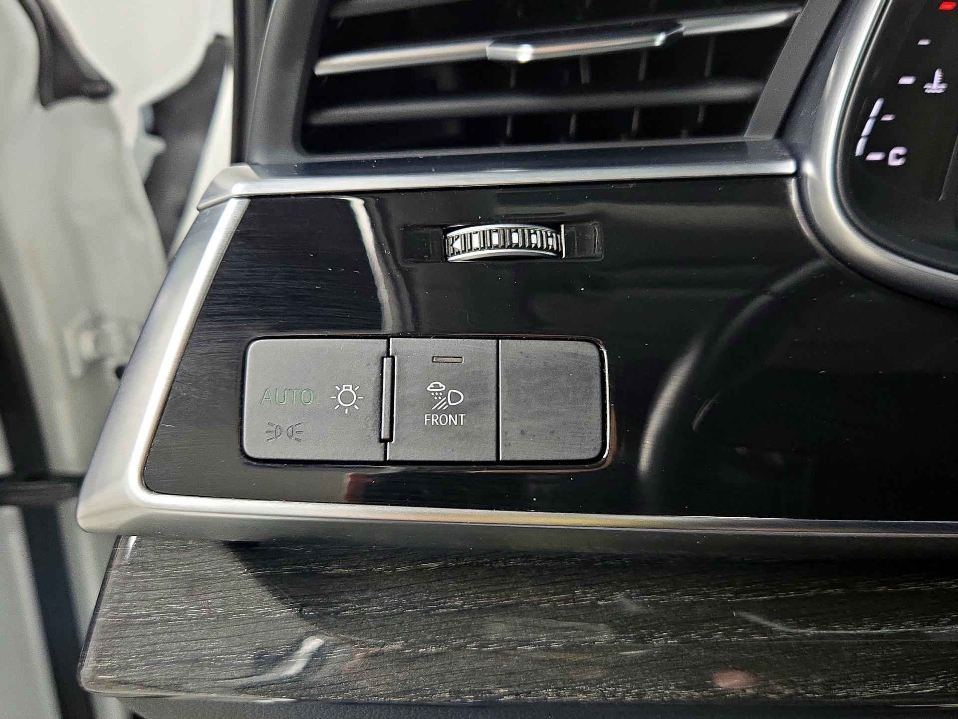 Thumbnail: 2022 Audi Q7 - 13