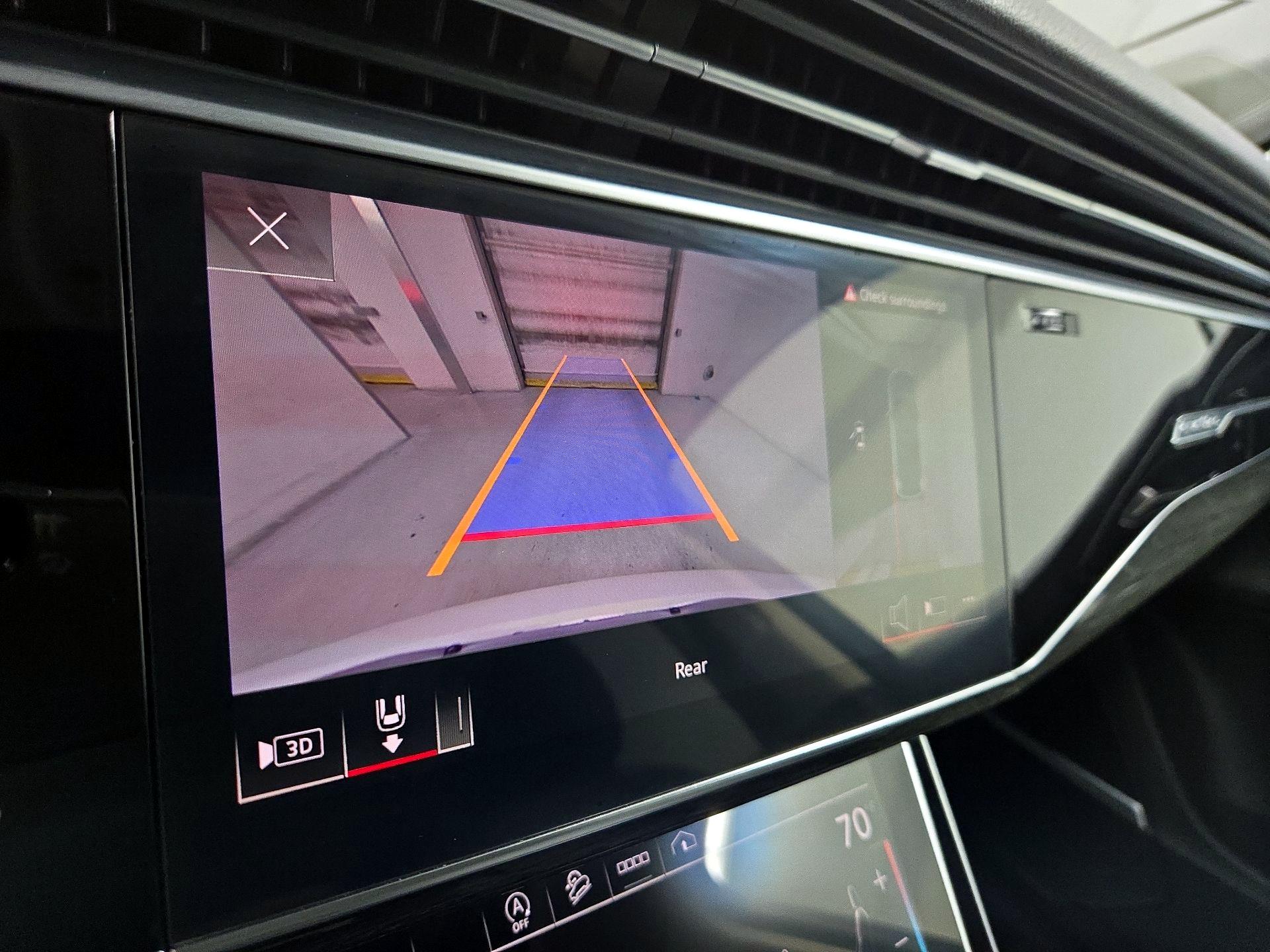 Thumbnail: 2022 Audi Q7 - 15