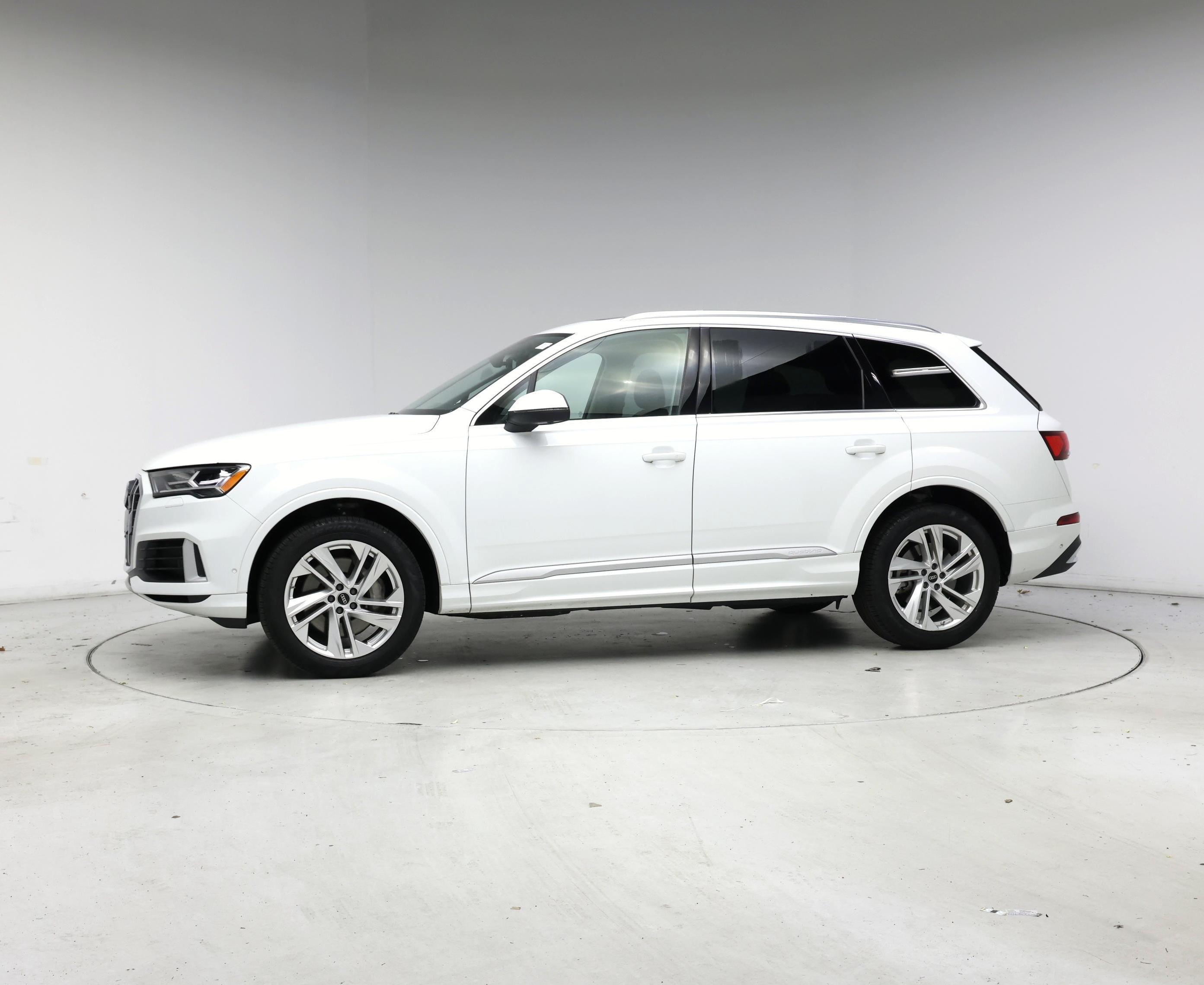 Thumbnail: 2022 Audi Q7 - 3