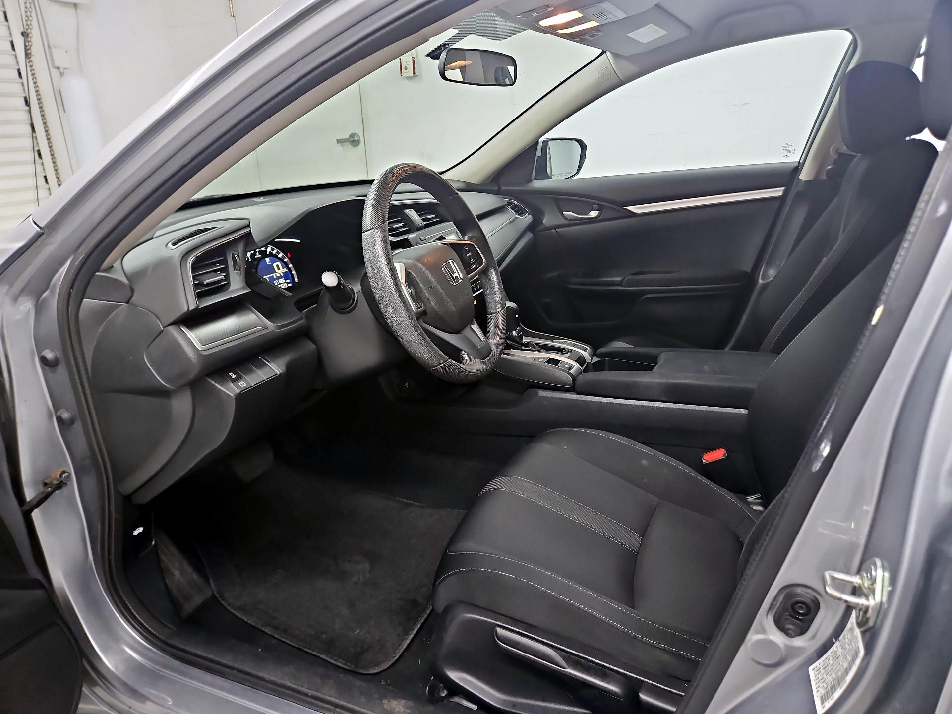 Thumbnail: 2016 Honda Civic - 11