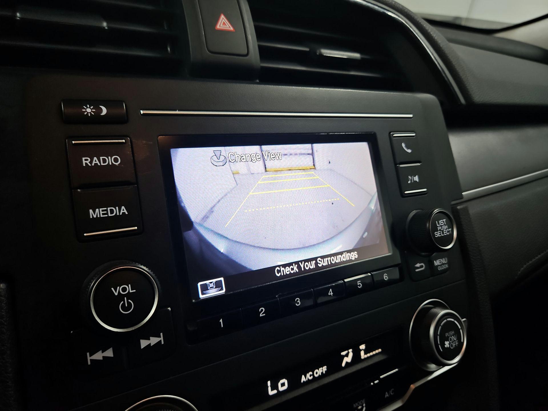 Thumbnail: 2016 Honda Civic - 14