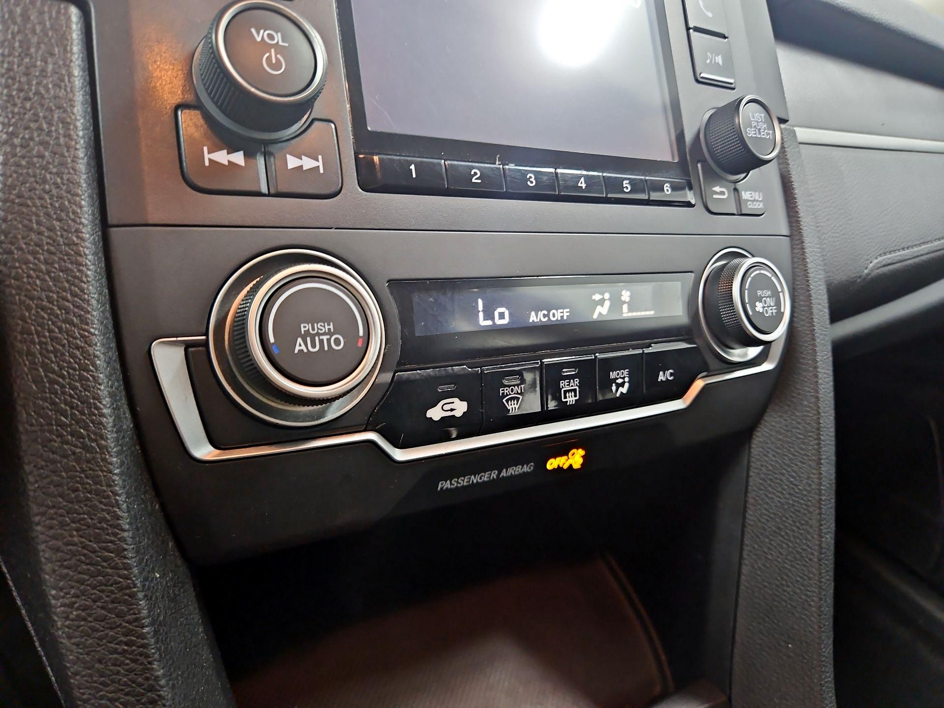 Thumbnail: 2016 Honda Civic - 16