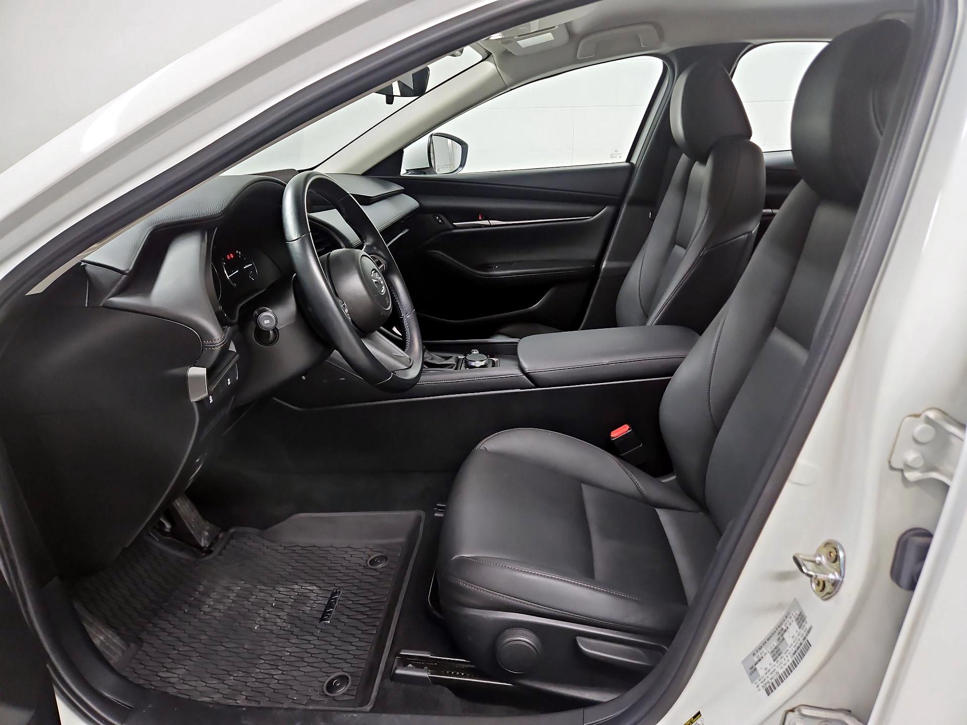 Thumbnail: 2022 Mazda Mazda3 - 11