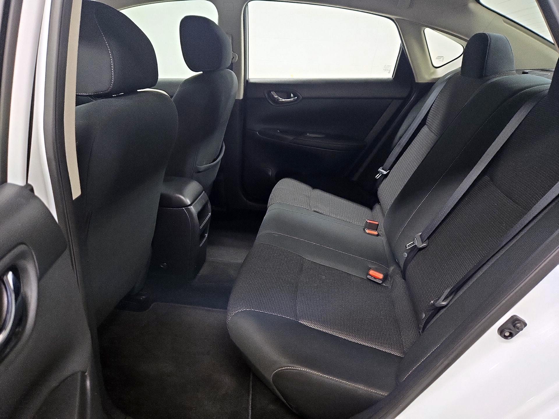 Thumbnail: 2019 Nissan Sentra - 19