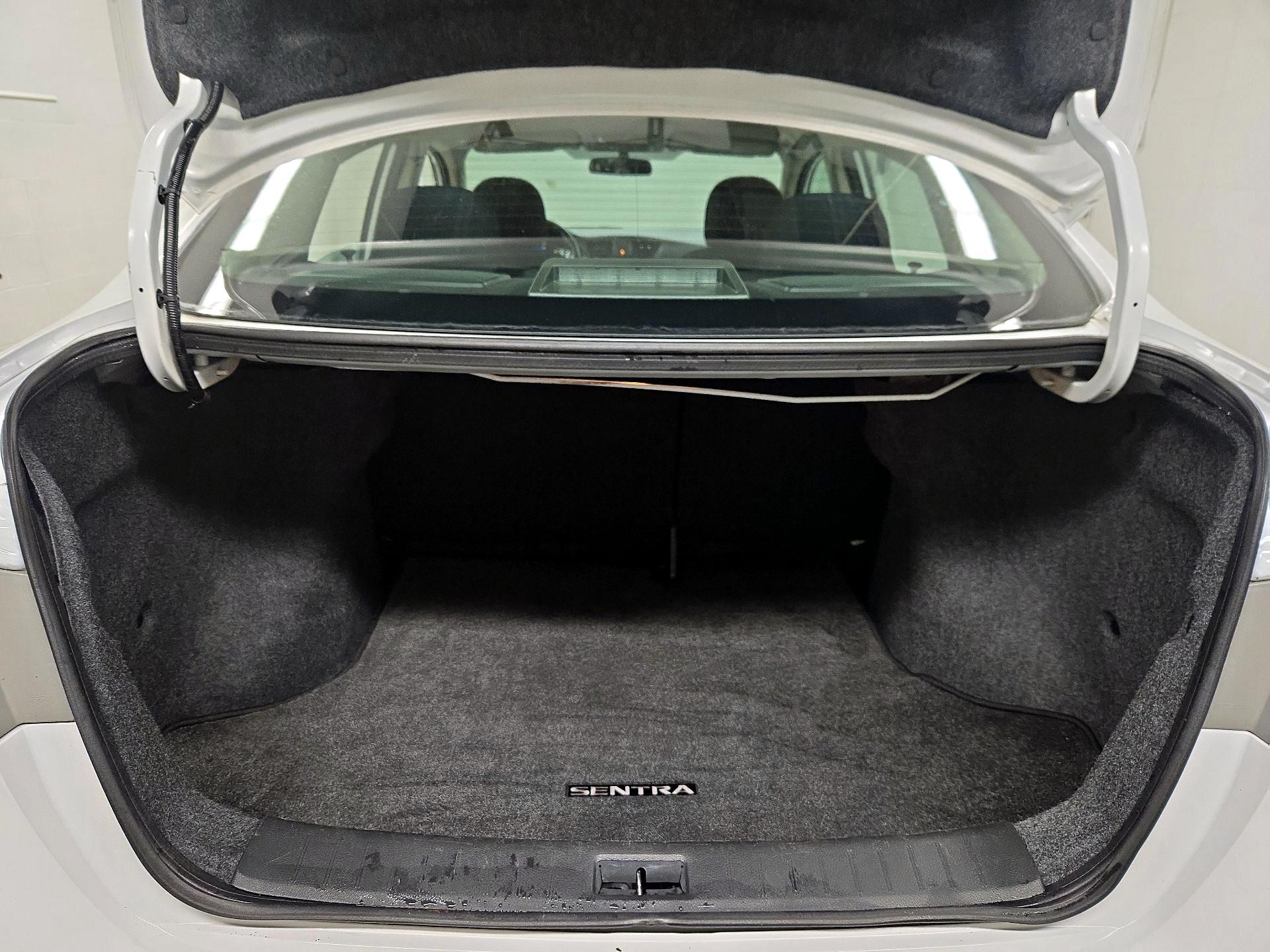 Thumbnail: 2019 Nissan Sentra - 20