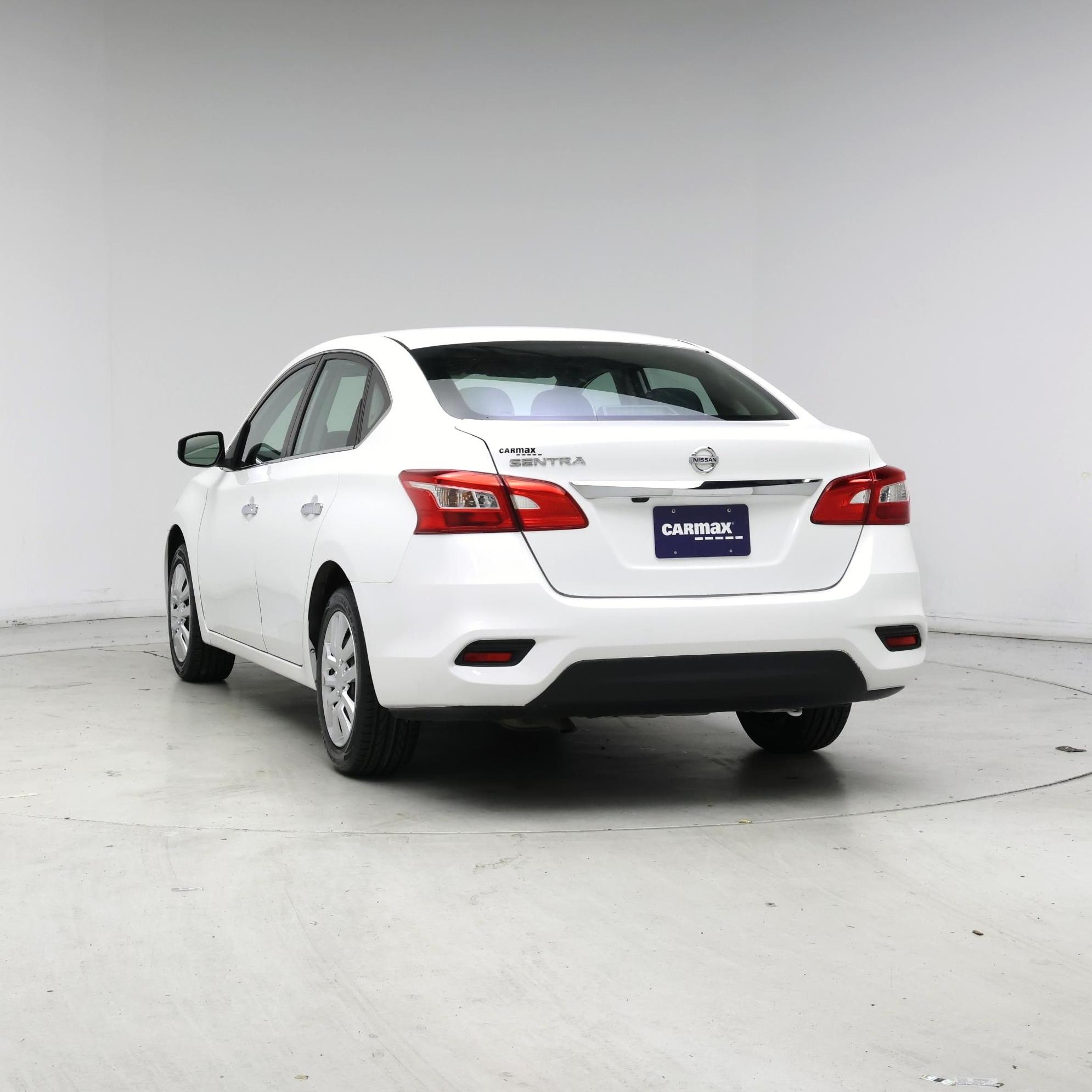 Thumbnail: 2019 Nissan Sentra - 6