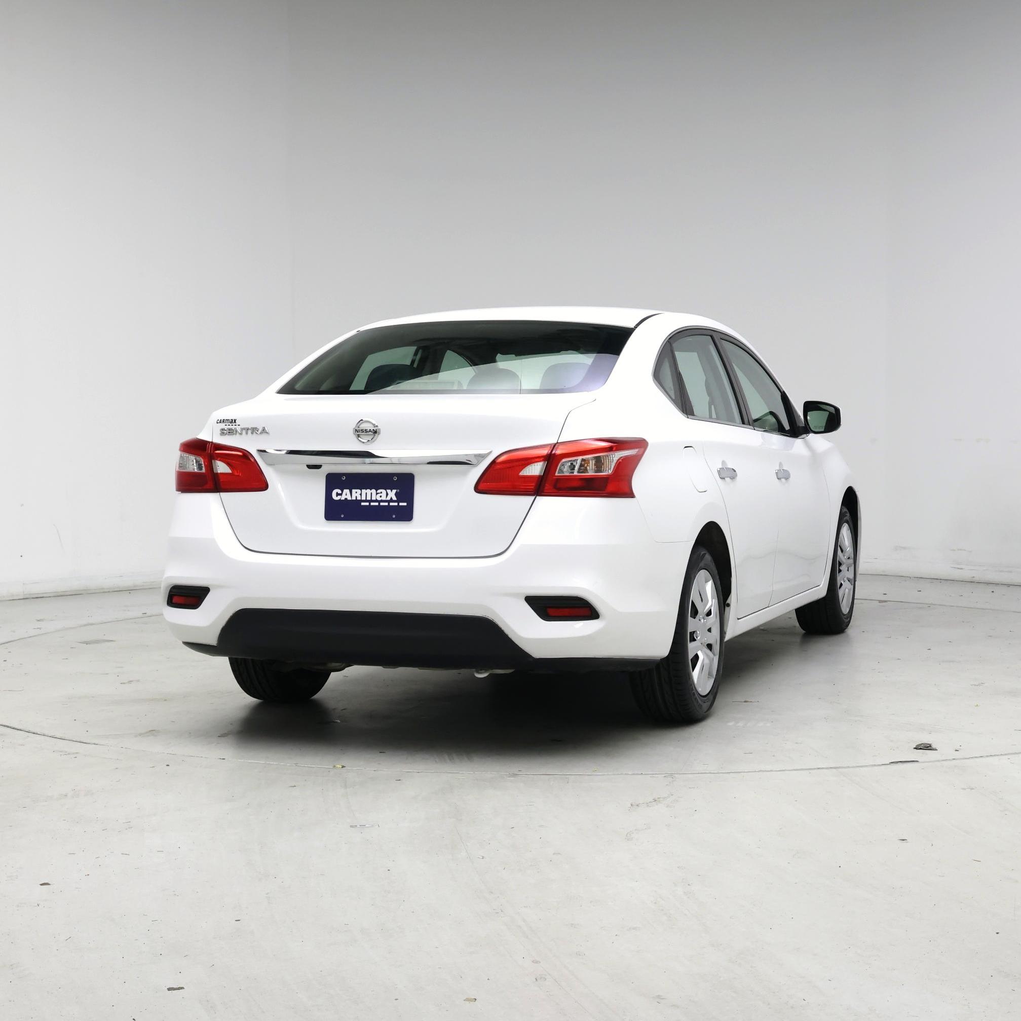 Thumbnail: 2019 Nissan Sentra - 8