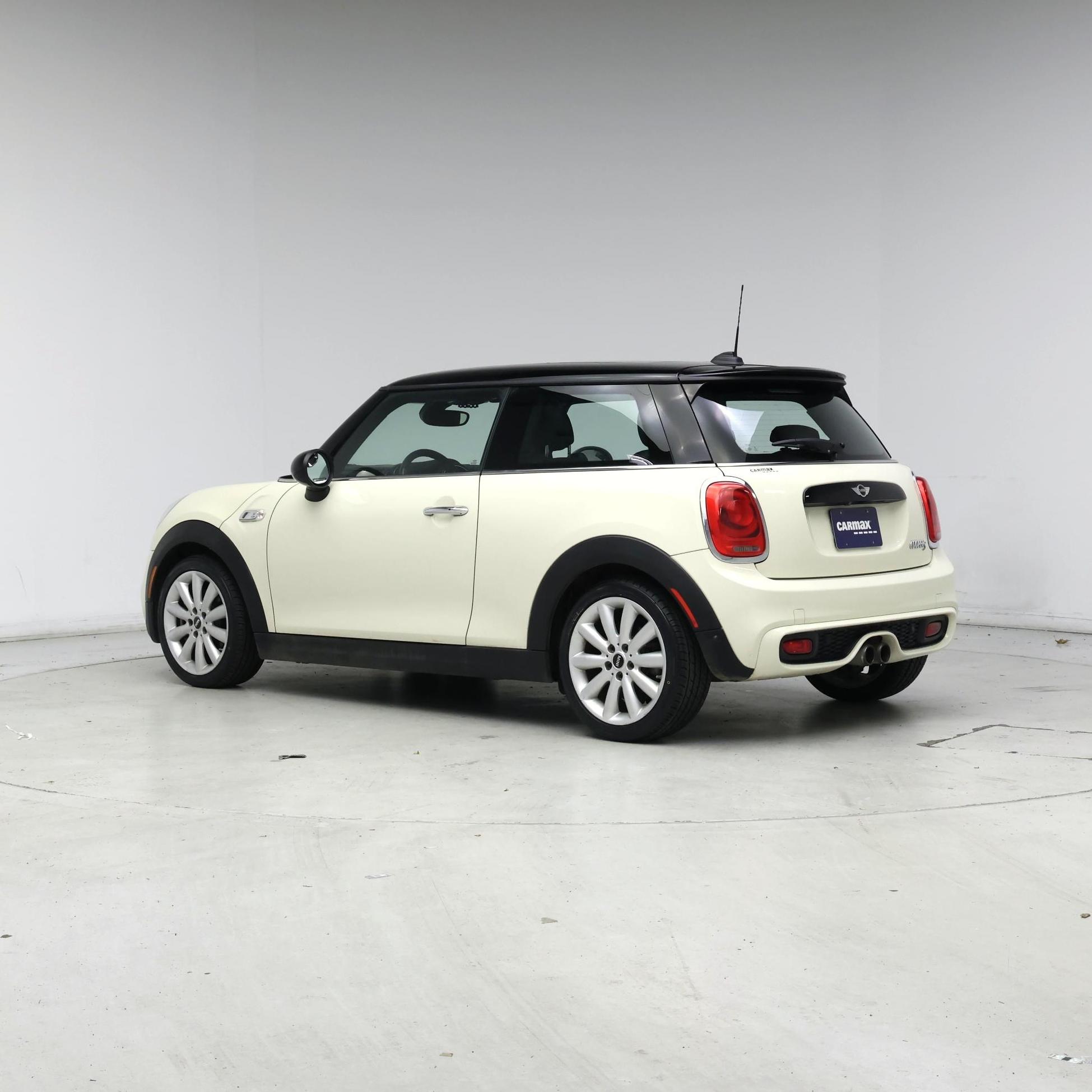 Thumbnail: 2017 MINI Cooper Hardtop - 2