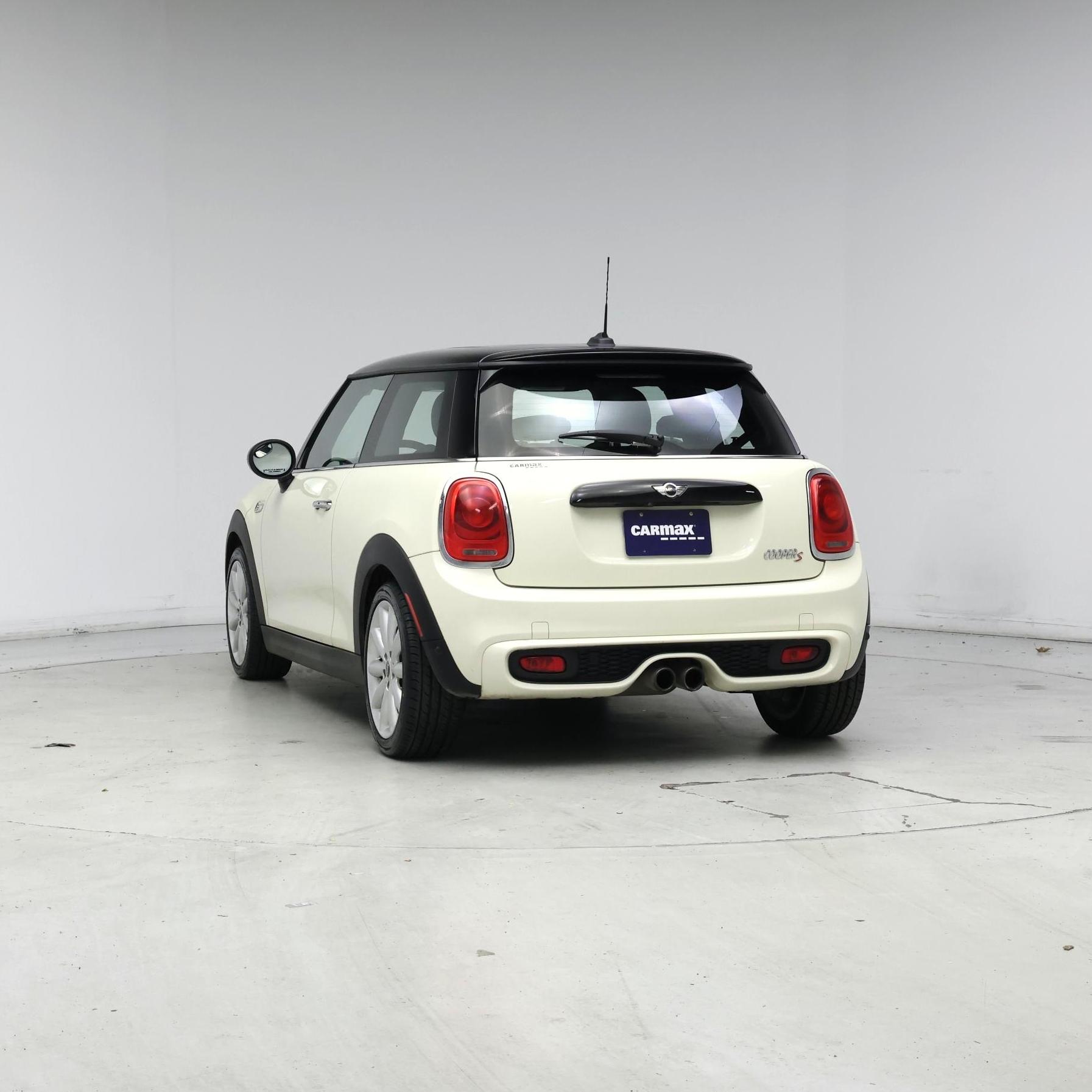 Thumbnail: 2017 MINI Cooper Hardtop - 6