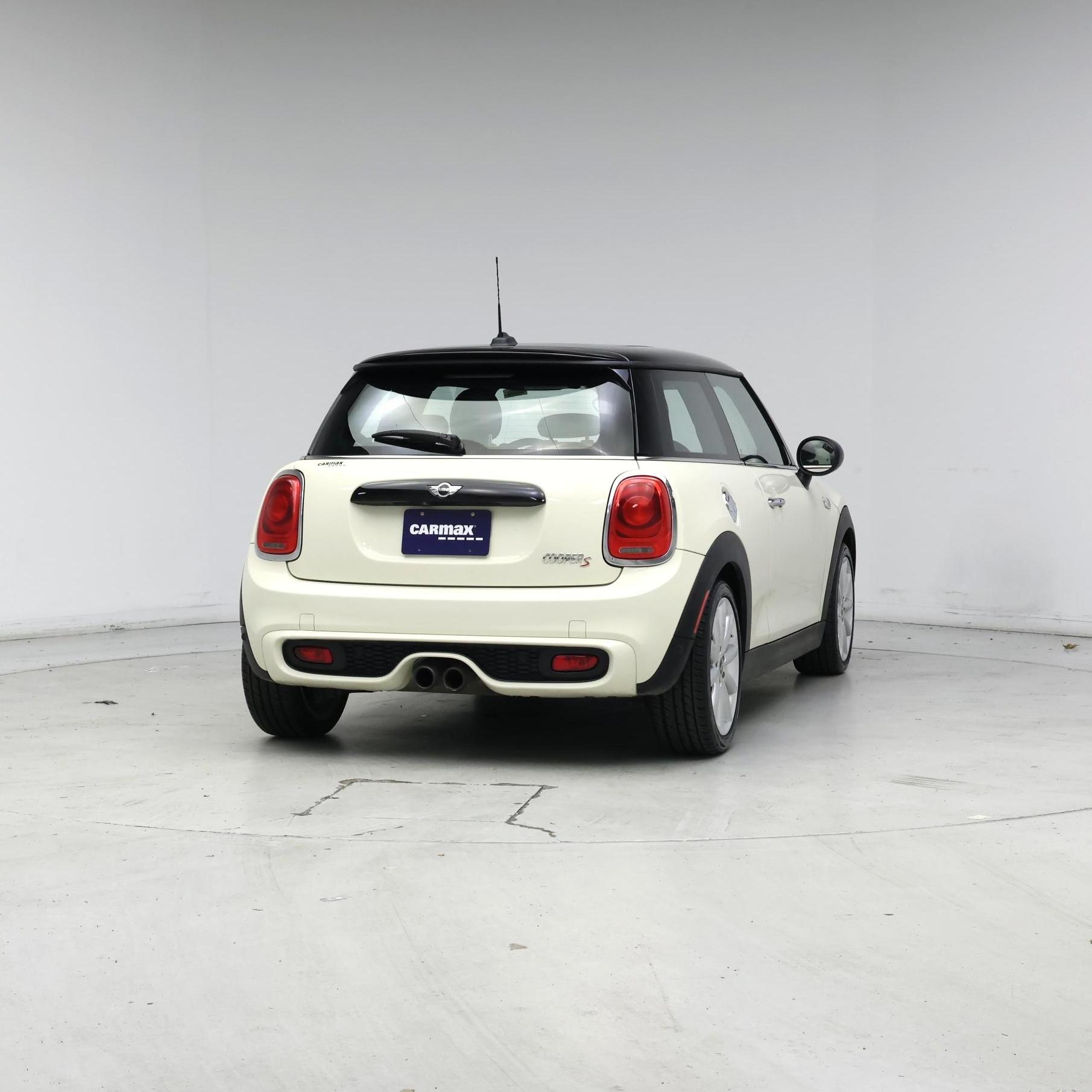 Thumbnail: 2017 MINI Cooper Hardtop - 8