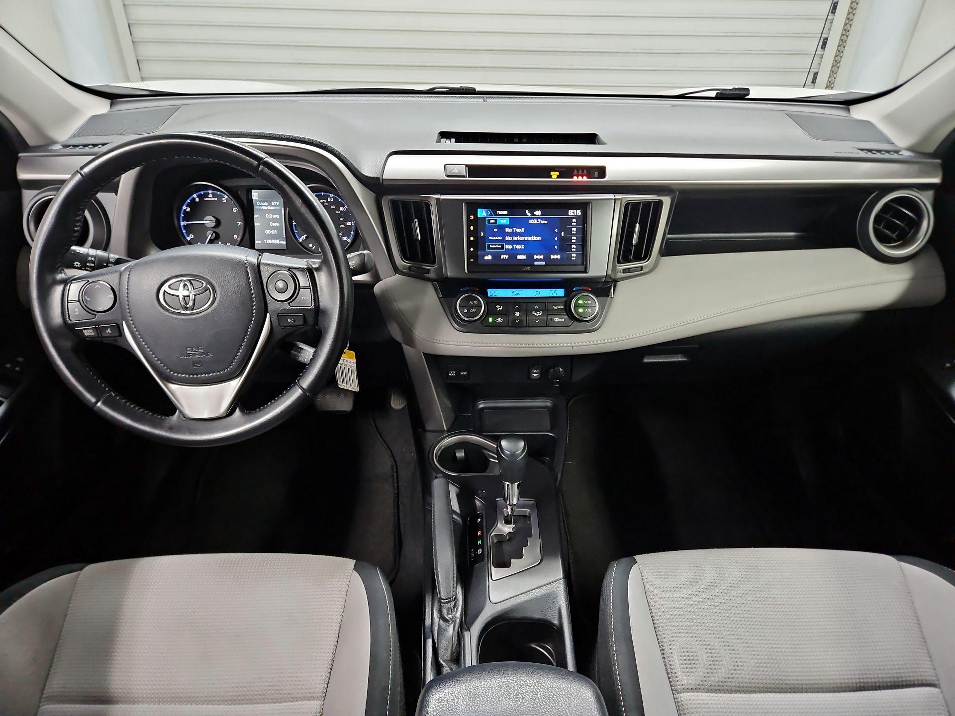 Thumbnail: 2017 Toyota RAV4 - 9