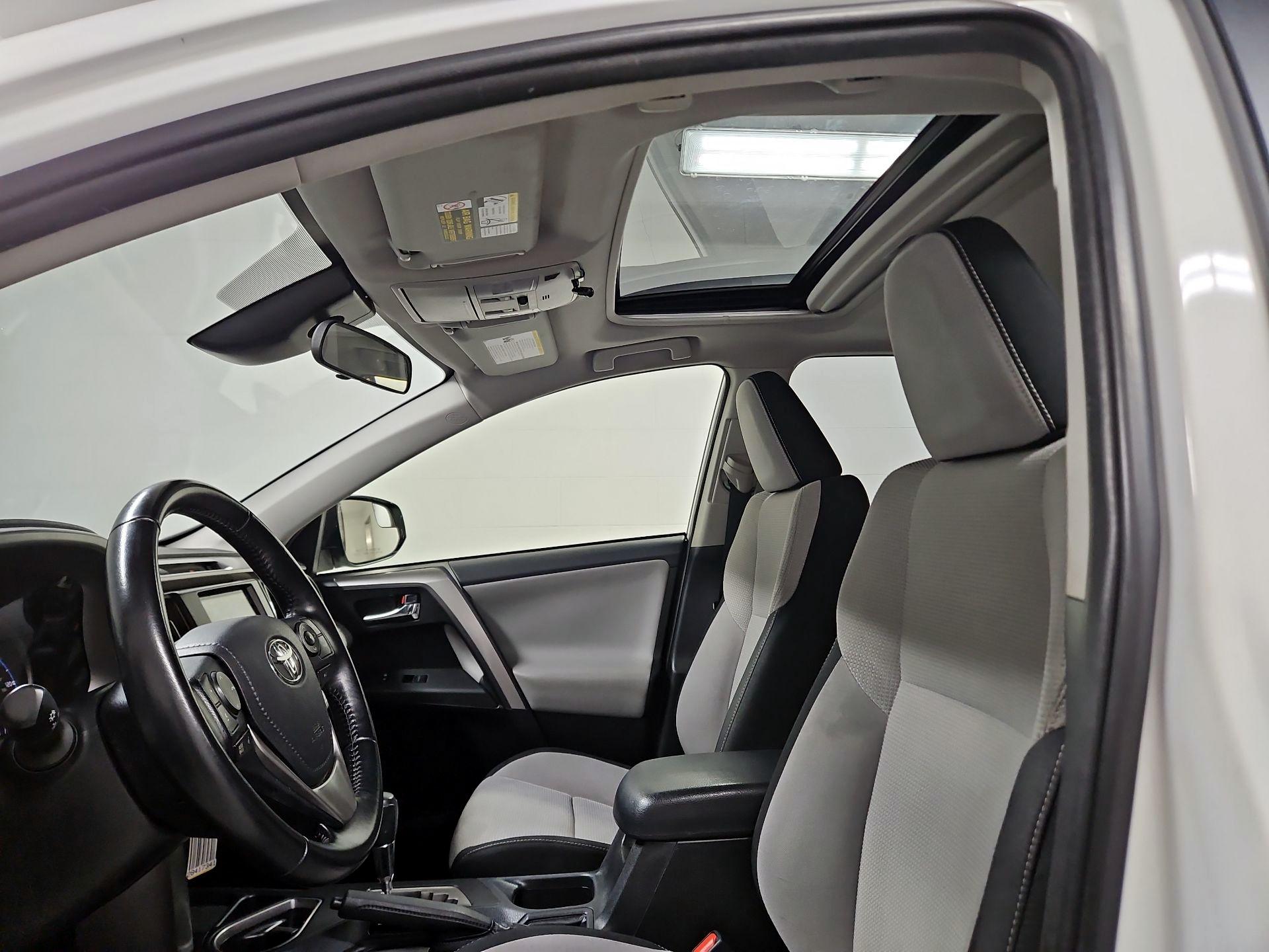 Thumbnail: 2017 Toyota RAV4 - 19