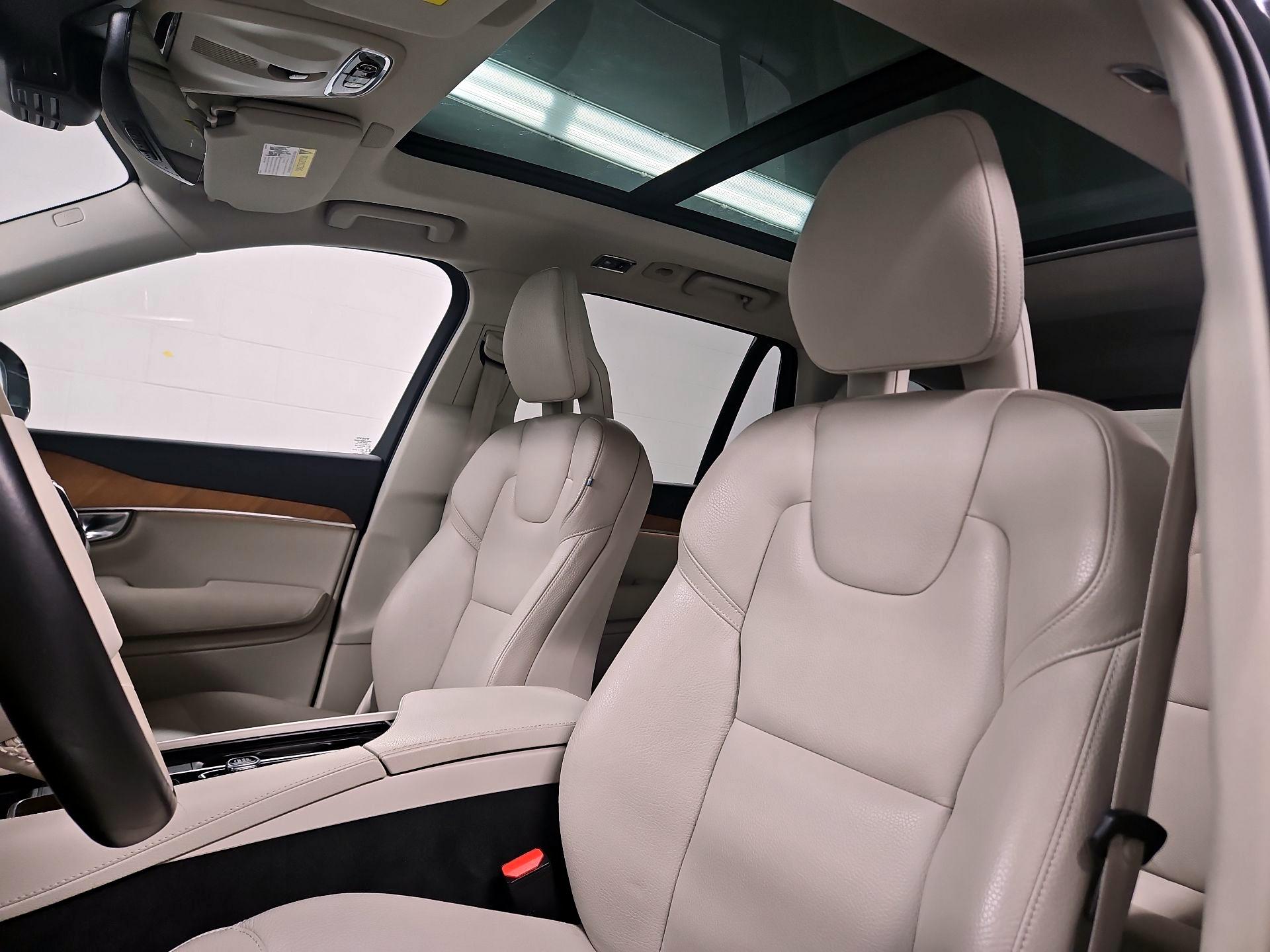 Thumbnail: 2021 Volvo XC90 - 20