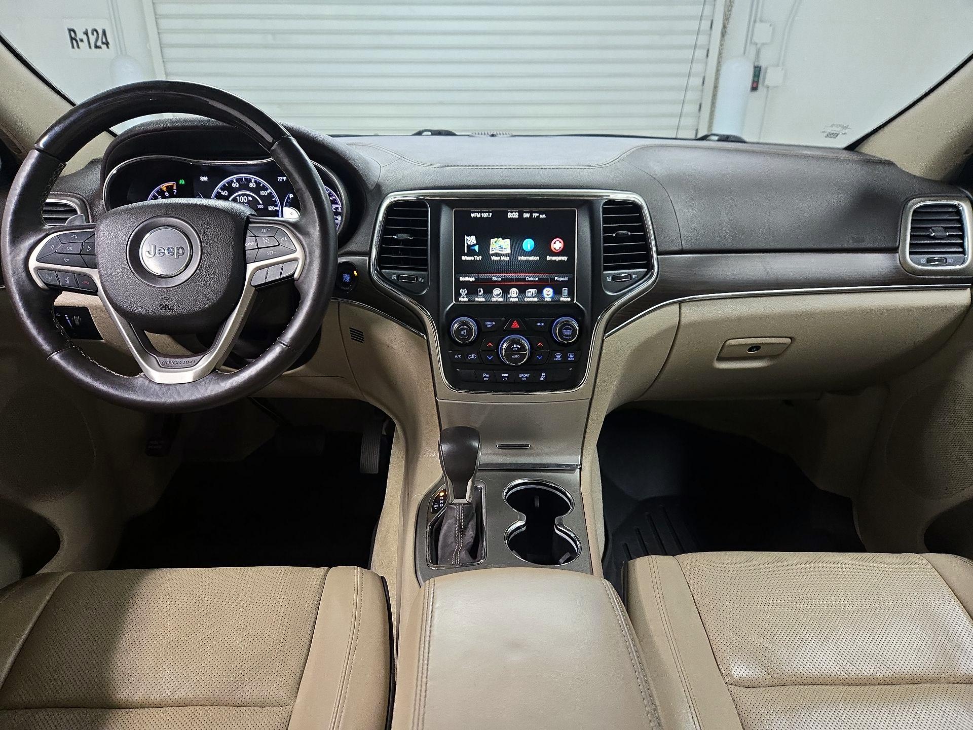 Thumbnail: 2016 Jeep Grand Cherokee - 9