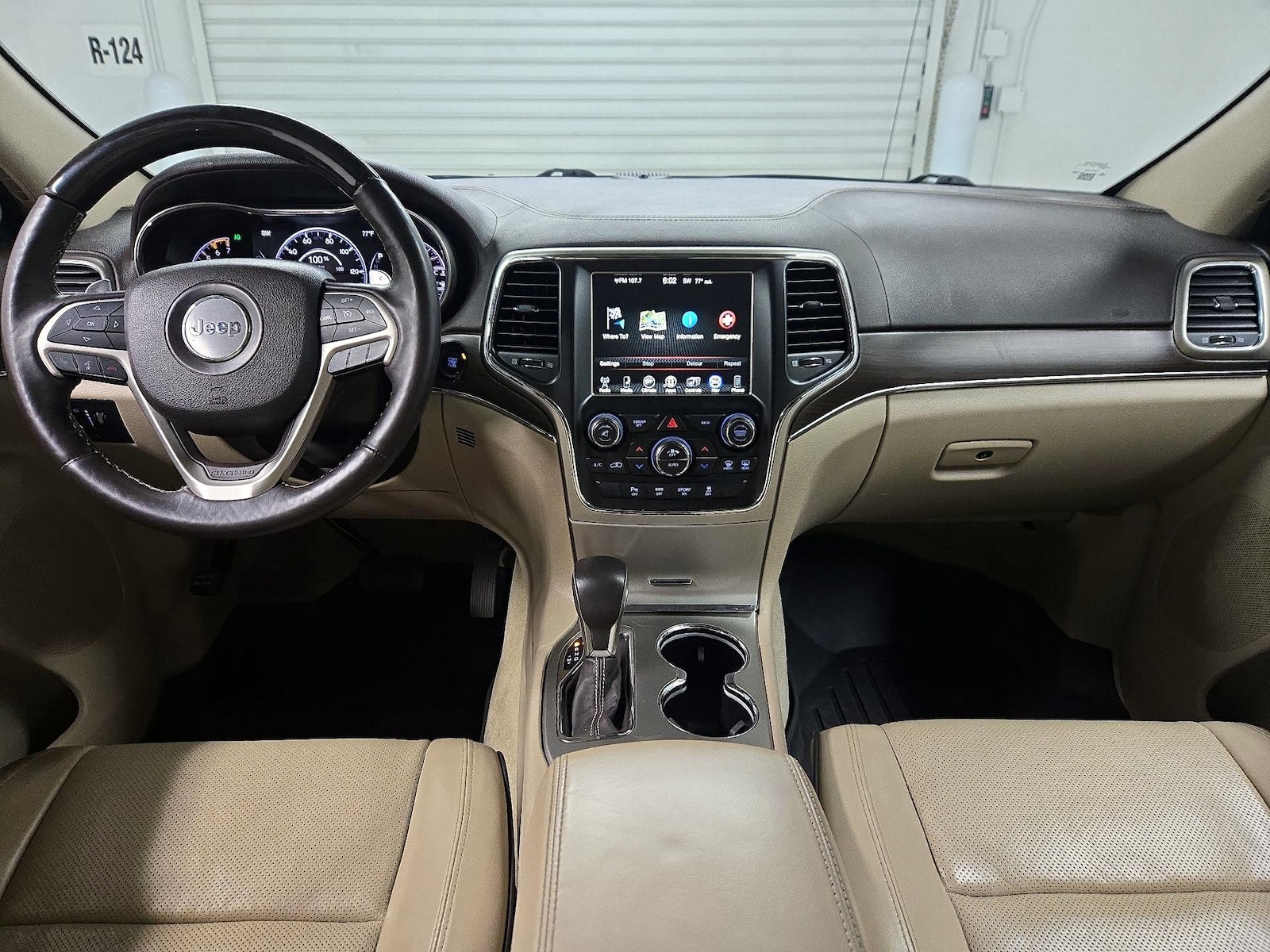 2016 Jeep Grand Cherokee Overland - Photo 10