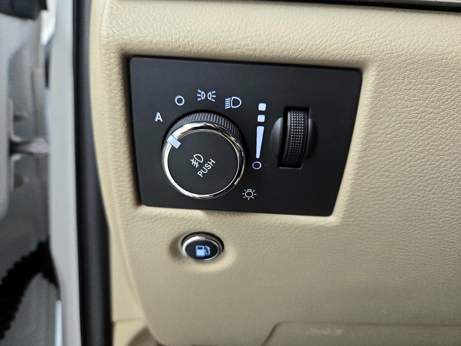 2016 Jeep Grand Cherokee Overland - Photo 14