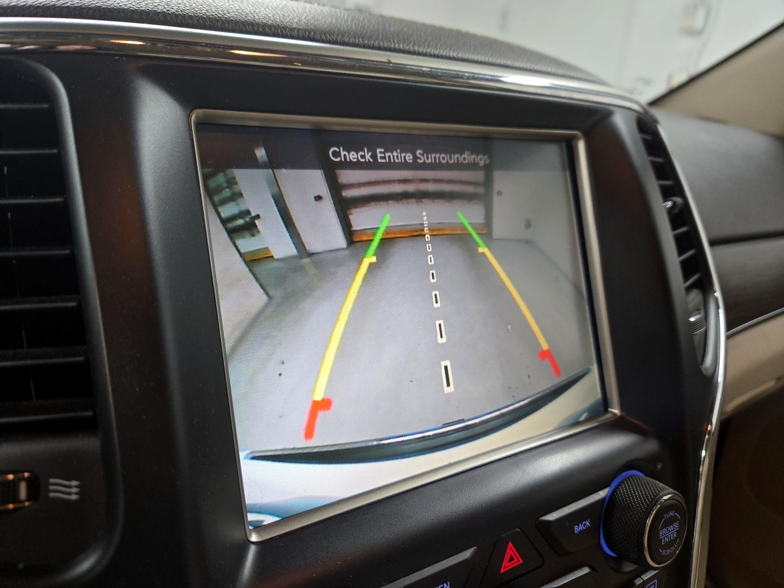 2016 Jeep Grand Cherokee Overland - Photo 16