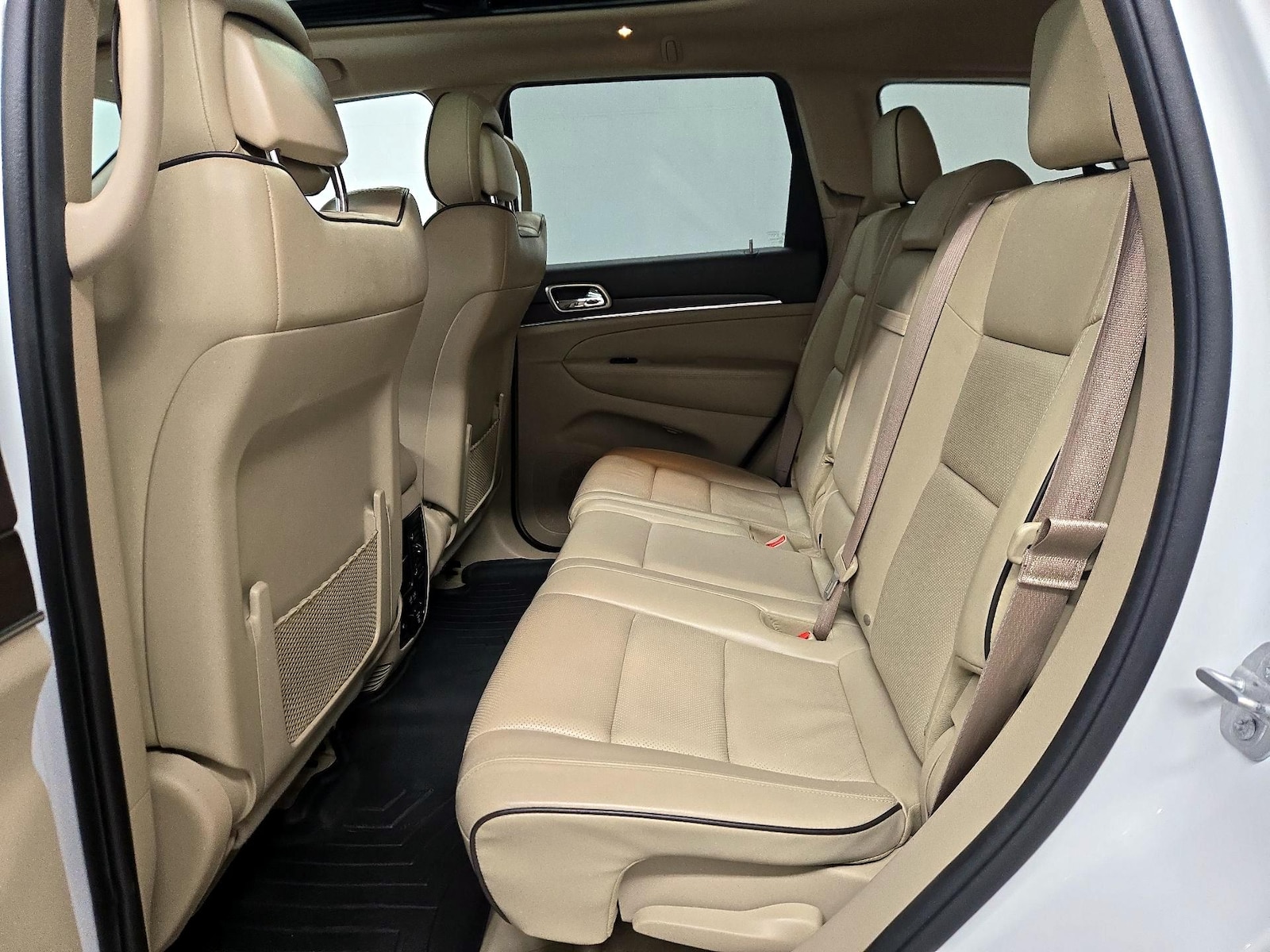 2016 Jeep Grand Cherokee Overland - Photo 22
