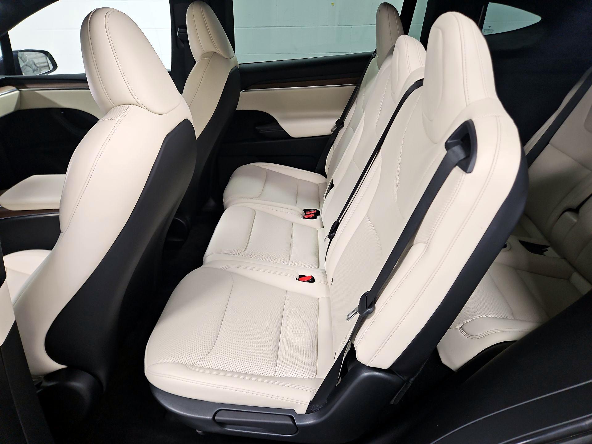 Thumbnail: 2024 Tesla Model X - 19