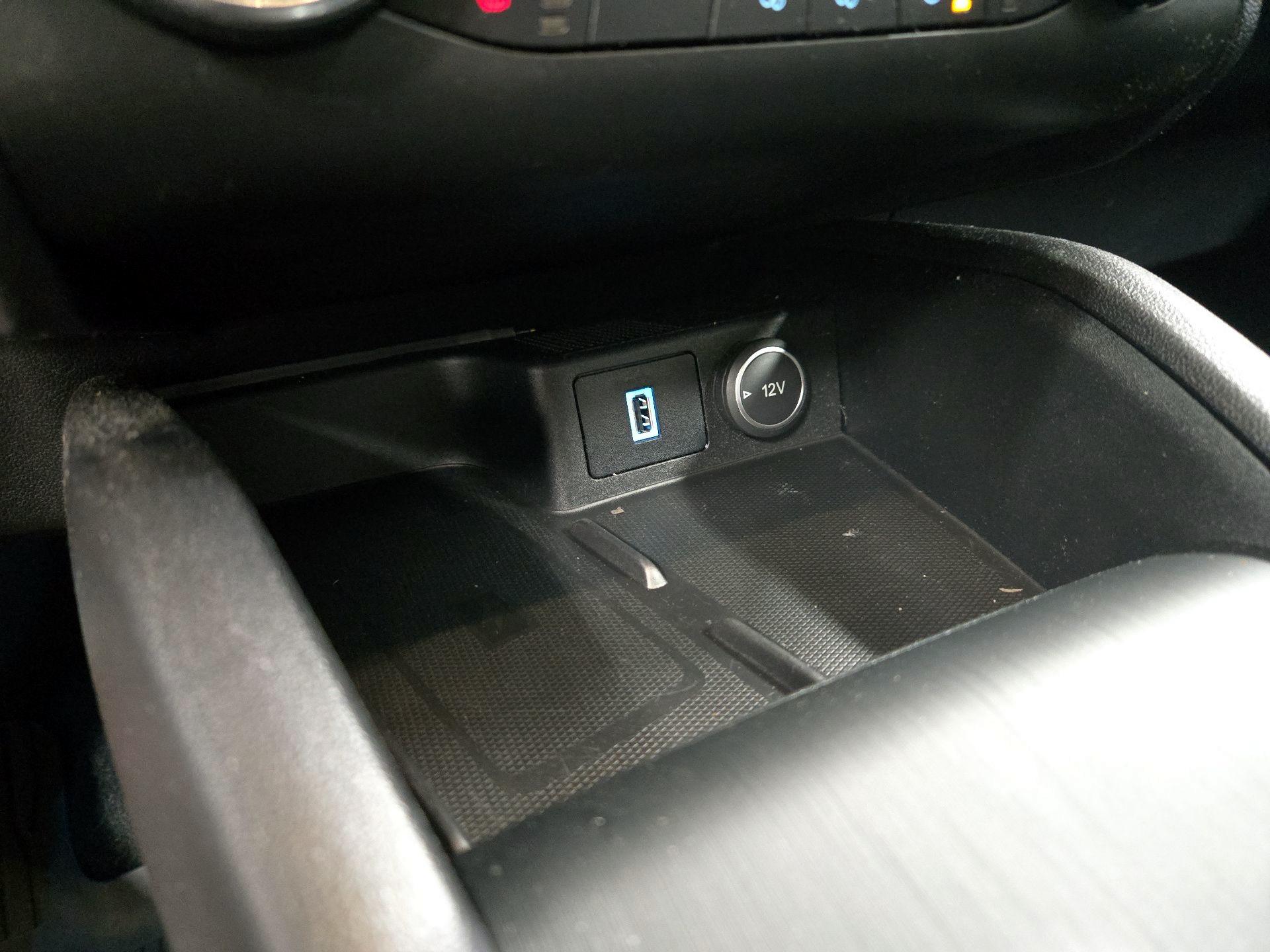 Thumbnail: 2020 Ford Escape - 19