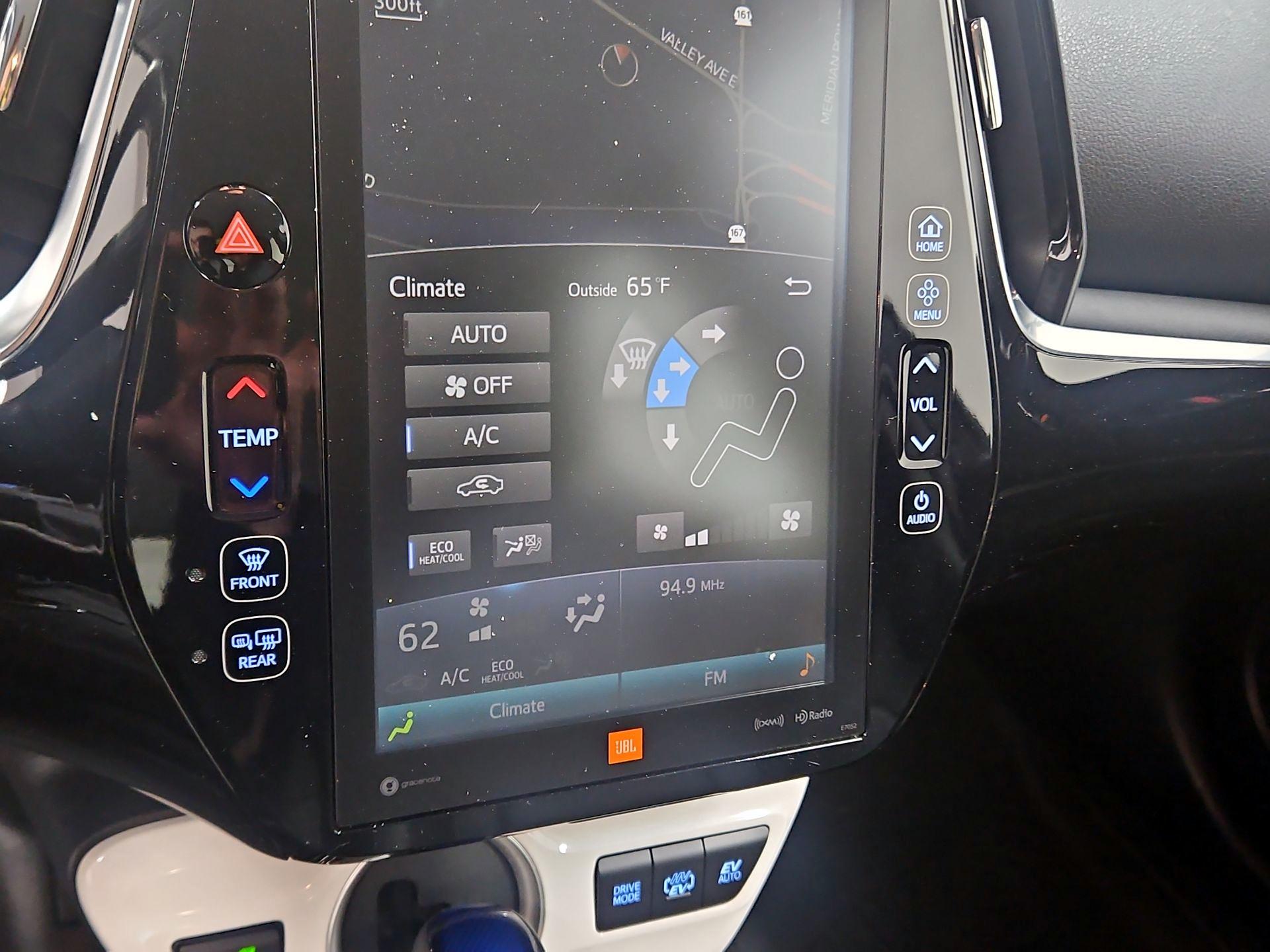 Thumbnail: 2017 Toyota Prius Prime - 16