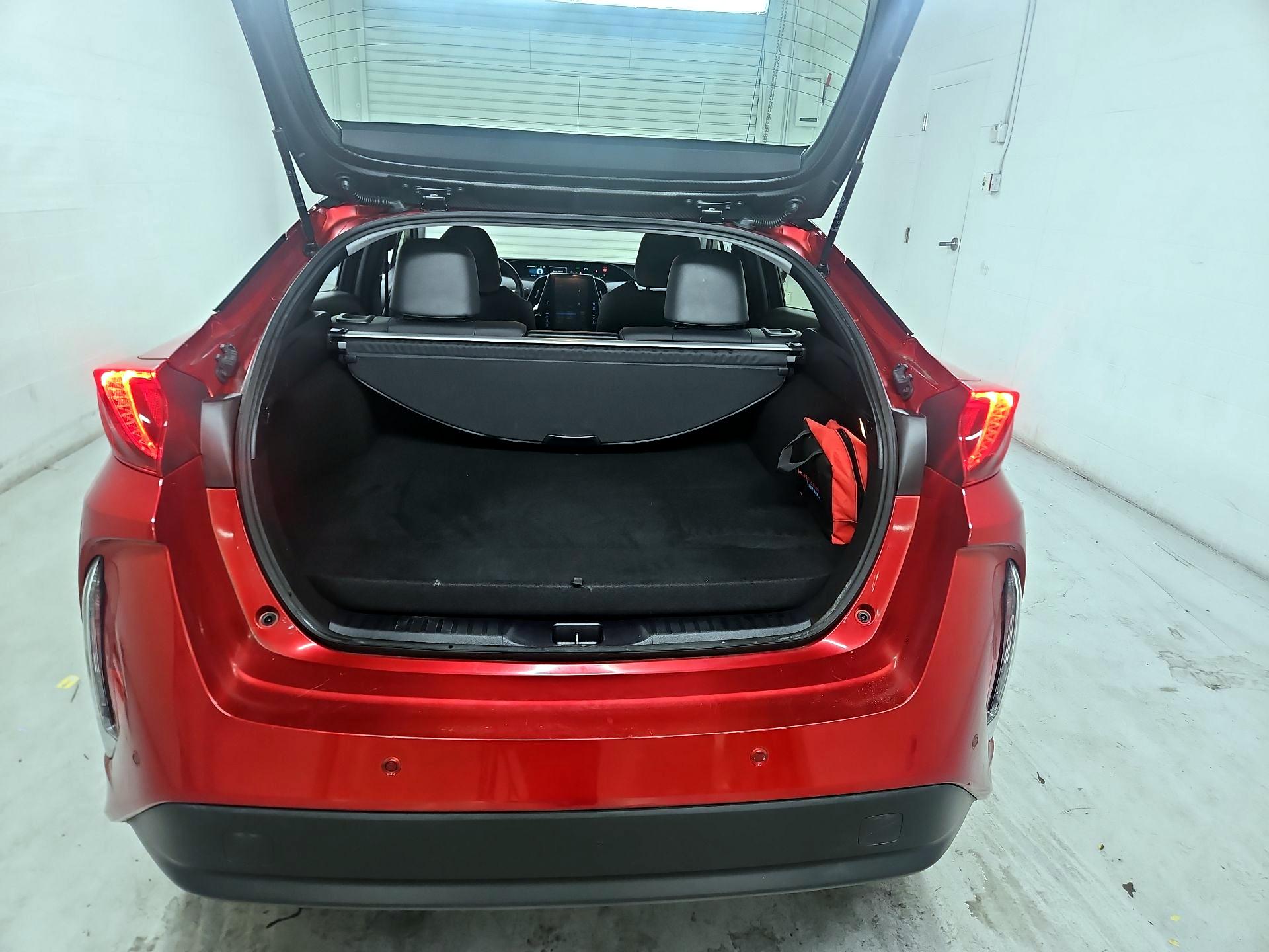 Thumbnail: 2017 Toyota Prius Prime - 20