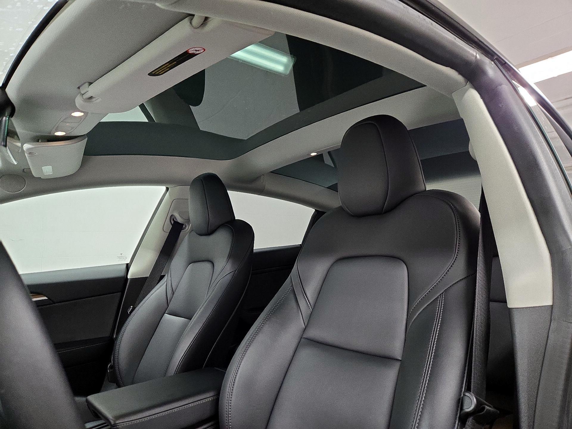 Thumbnail: 2023 Tesla Model 3 - 18