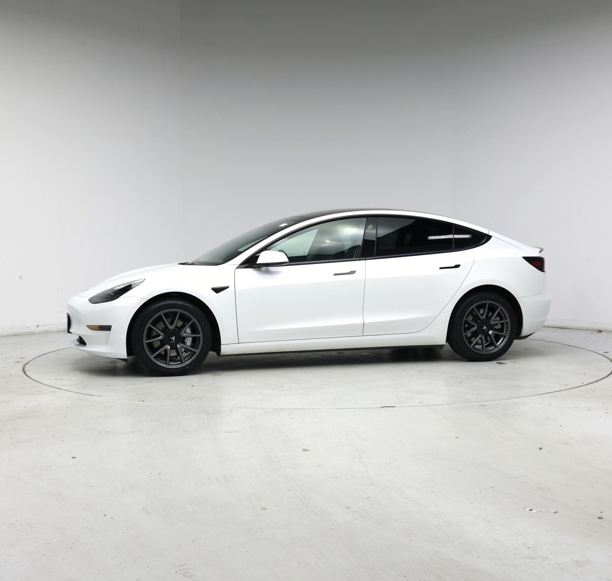 Thumbnail: 2023 Tesla Model 3 - 3