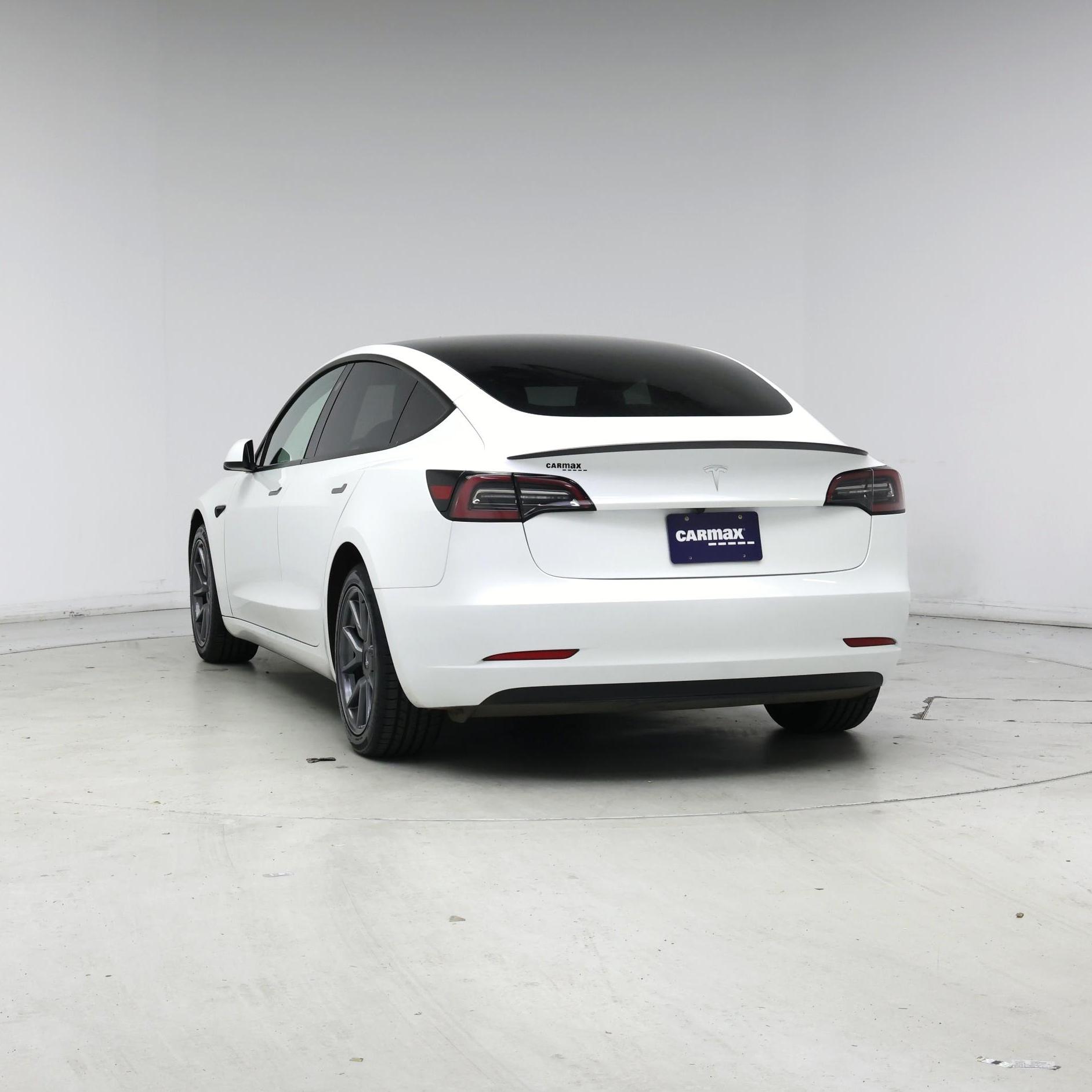 Thumbnail: 2023 Tesla Model 3 - 6